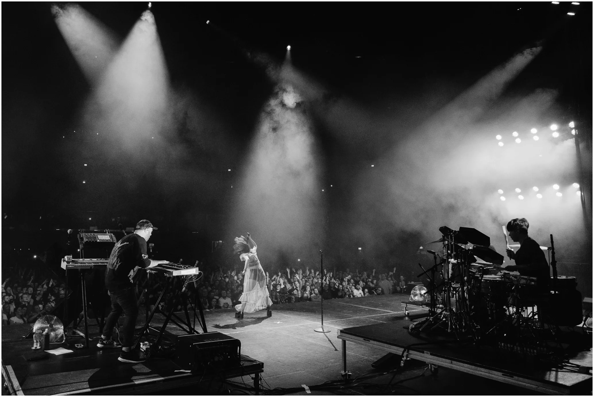 20190216_Chvrches-Glasgow-Hydro_047_WEB.jpg