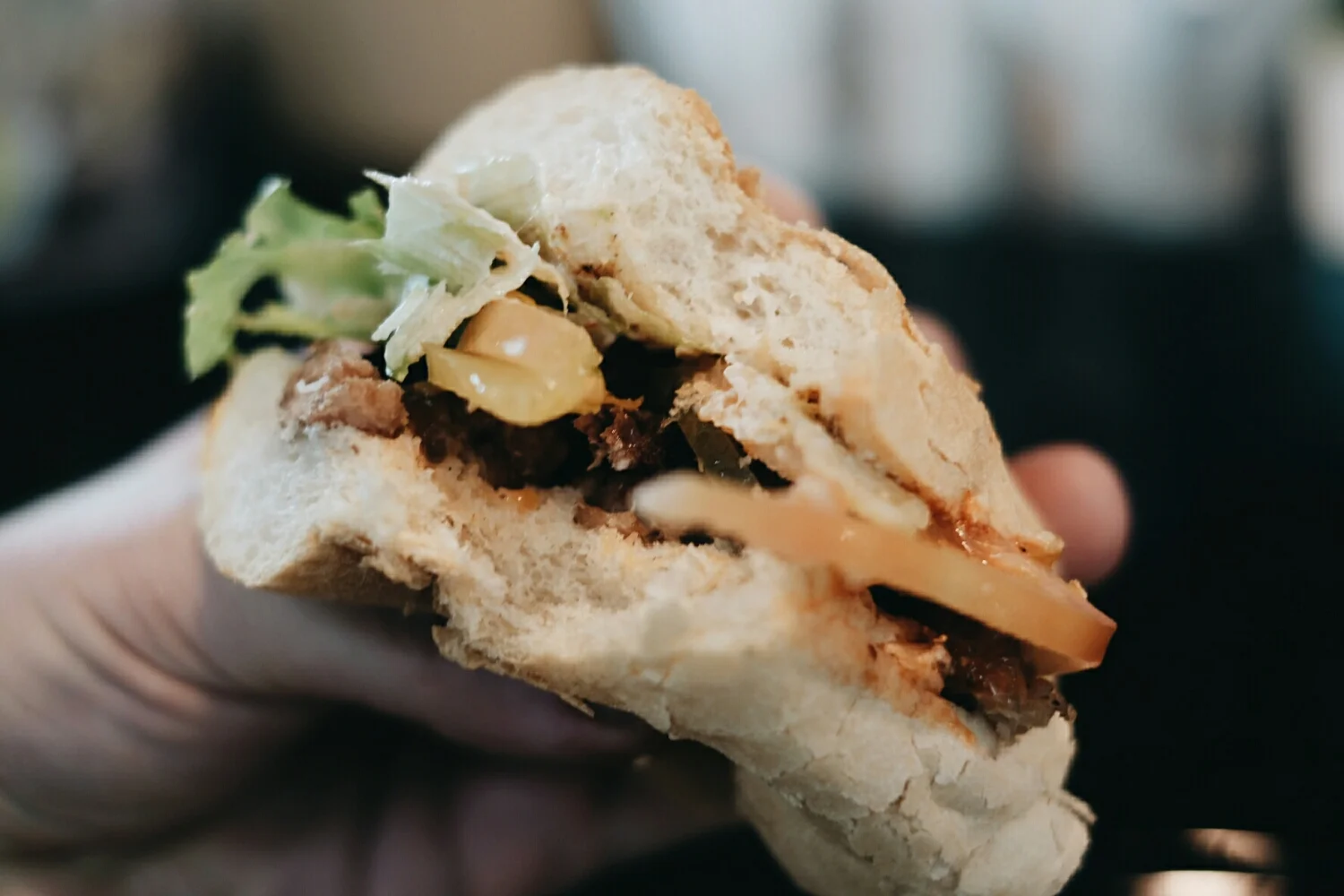 there's alligator in that there po'boy