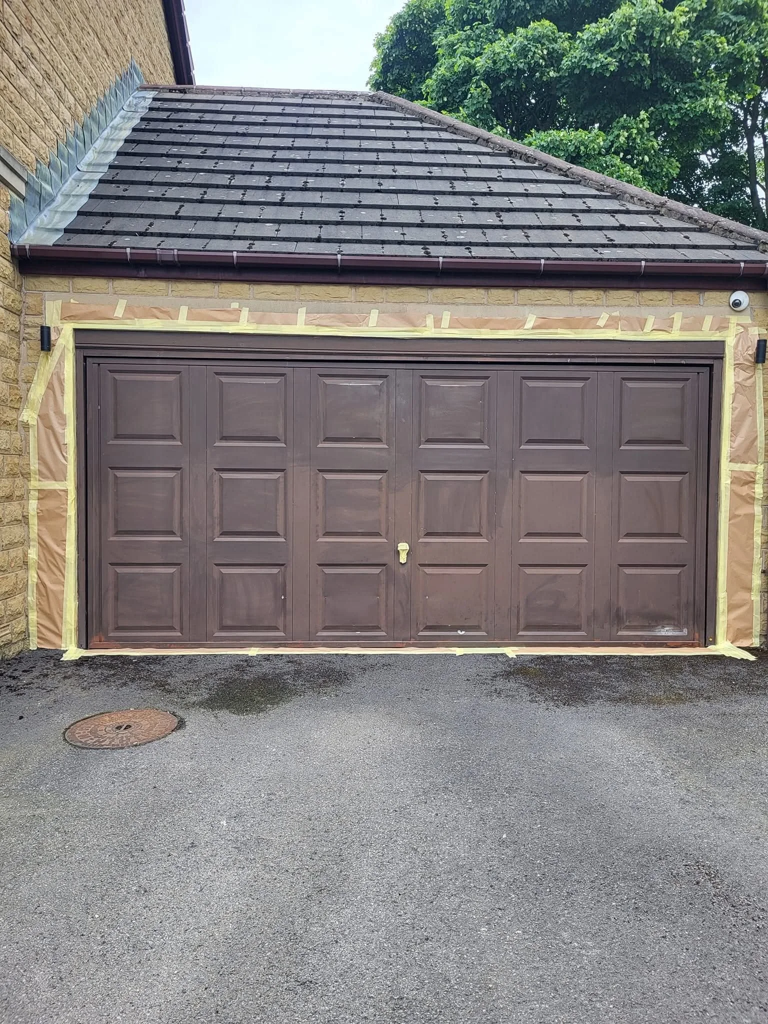 BEFORE GARAGE RE SPRAY 1.JPG