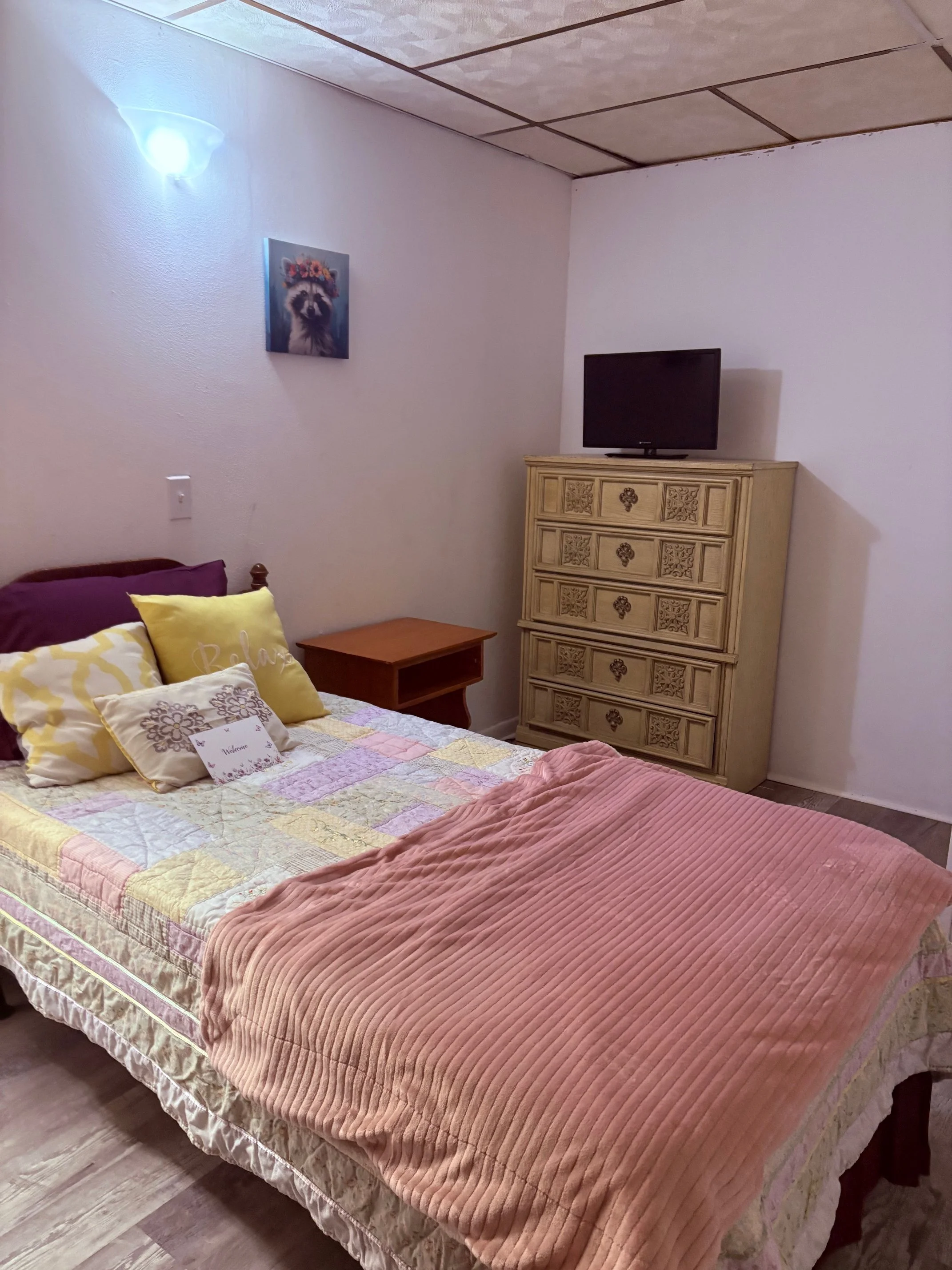 green st single room nicoles room.jpeg