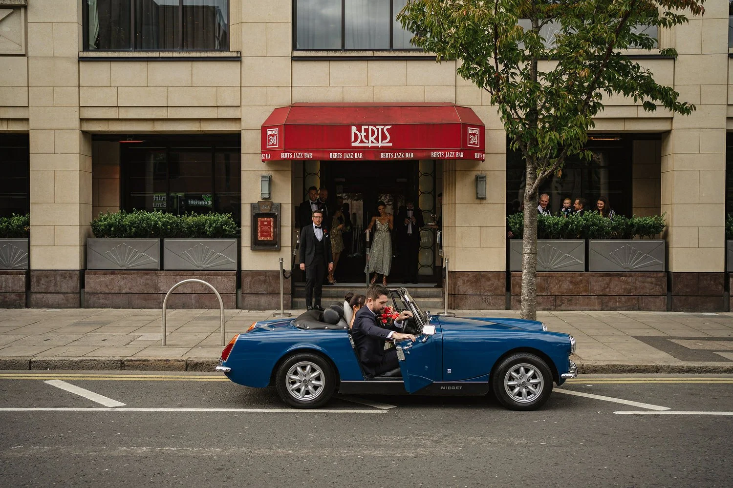 Berts Jazz Bar Belfast Wedding - Yasmin and Gareth 095.JPG