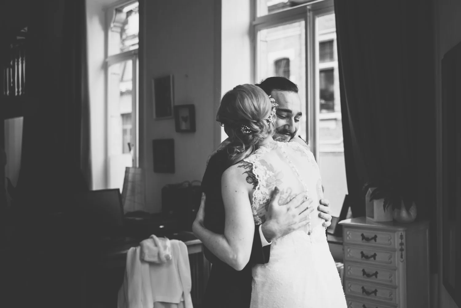  Destination wedding photographers Leuven, Brussels, Belgium.  Elise and Jens wedding. Abbey Herkenrode wedding. Leuven Botanical Gardens, Kruidtuin 