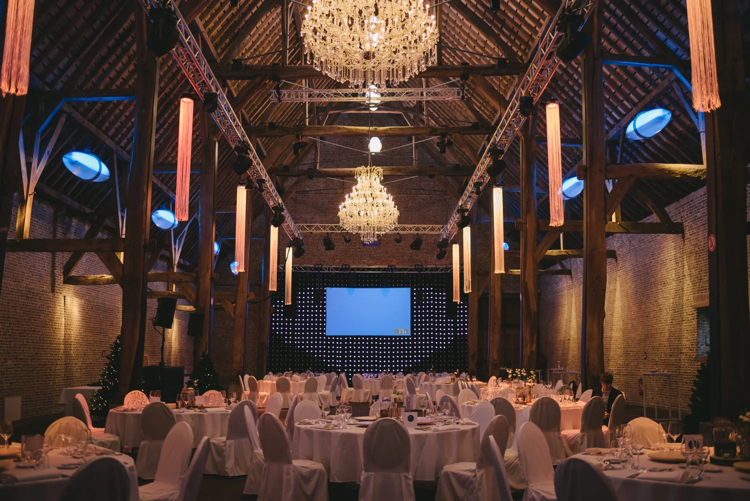  Destination wedding photographers Leuven, Brussels, Belgium.  Elise and Jens wedding. Abbey Herkenrode wedding. Leuven Botanical Gardens, Kruidtuin 