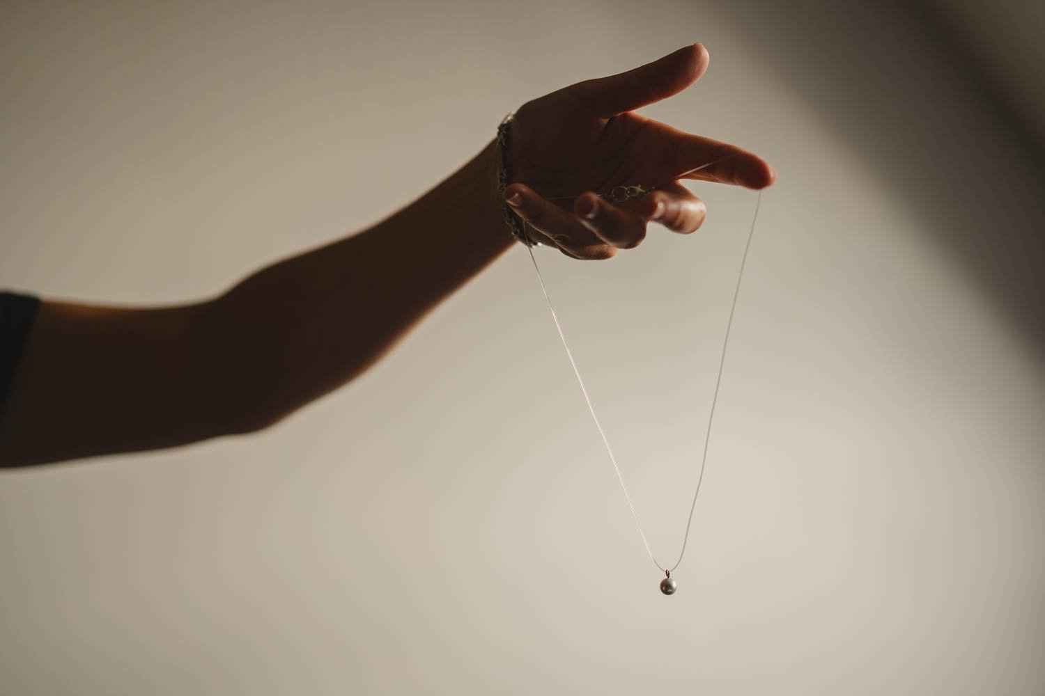  Geraldine and Greg’s cool wedding in the Treehouse at AMPM/Cabaret Supper Club in Belfast.  After their ceremony in Saintfield, we took the couple to Botanic Gardens in Belfast for their Wedding Photos.   