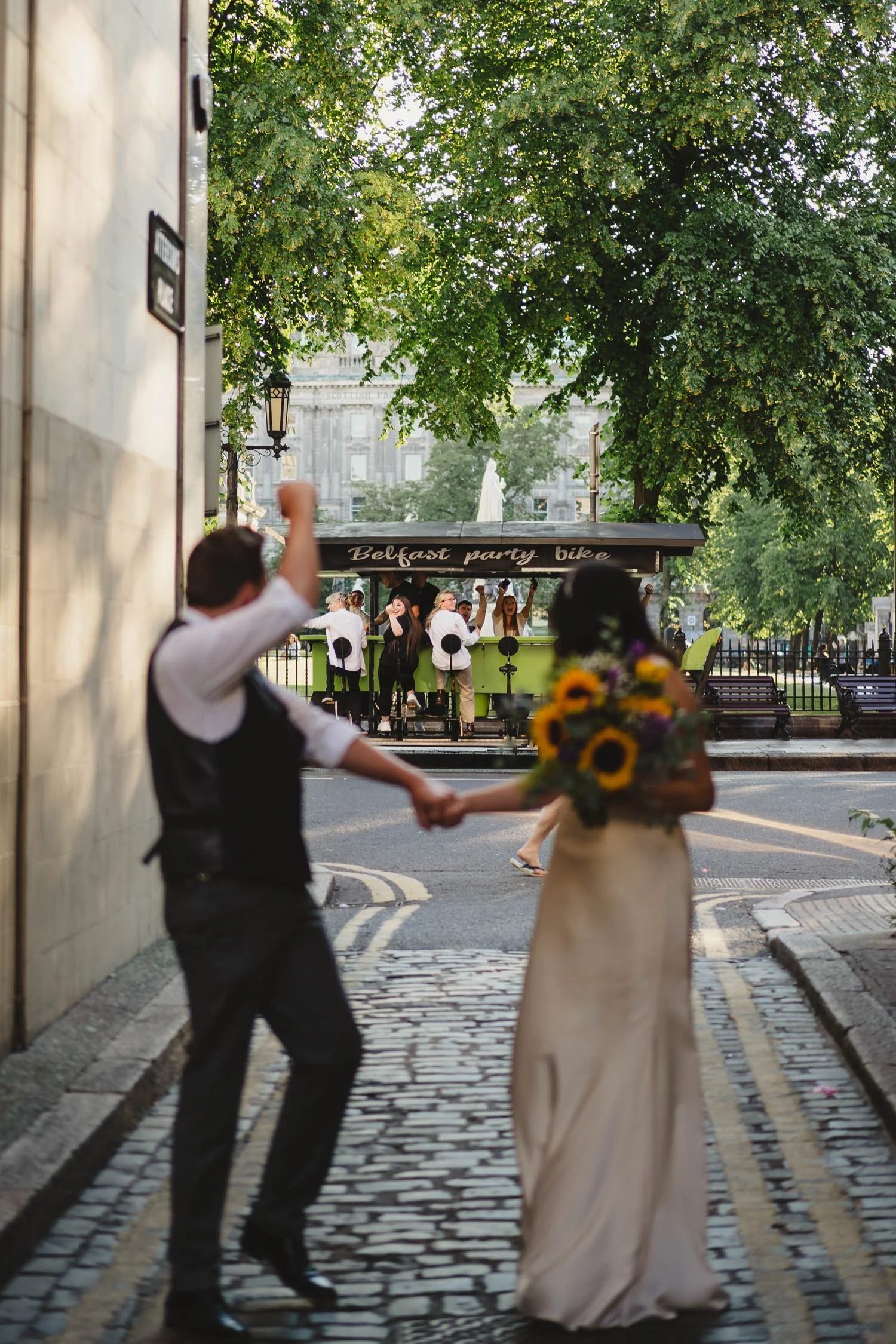  Geraldine and Greg’s cool wedding in the Treehouse at AMPM/Cabaret Supper Club in Belfast.  After their ceremony in Saintfield, we took the couple to Botanic Gardens in Belfast for their Wedding Photos.   