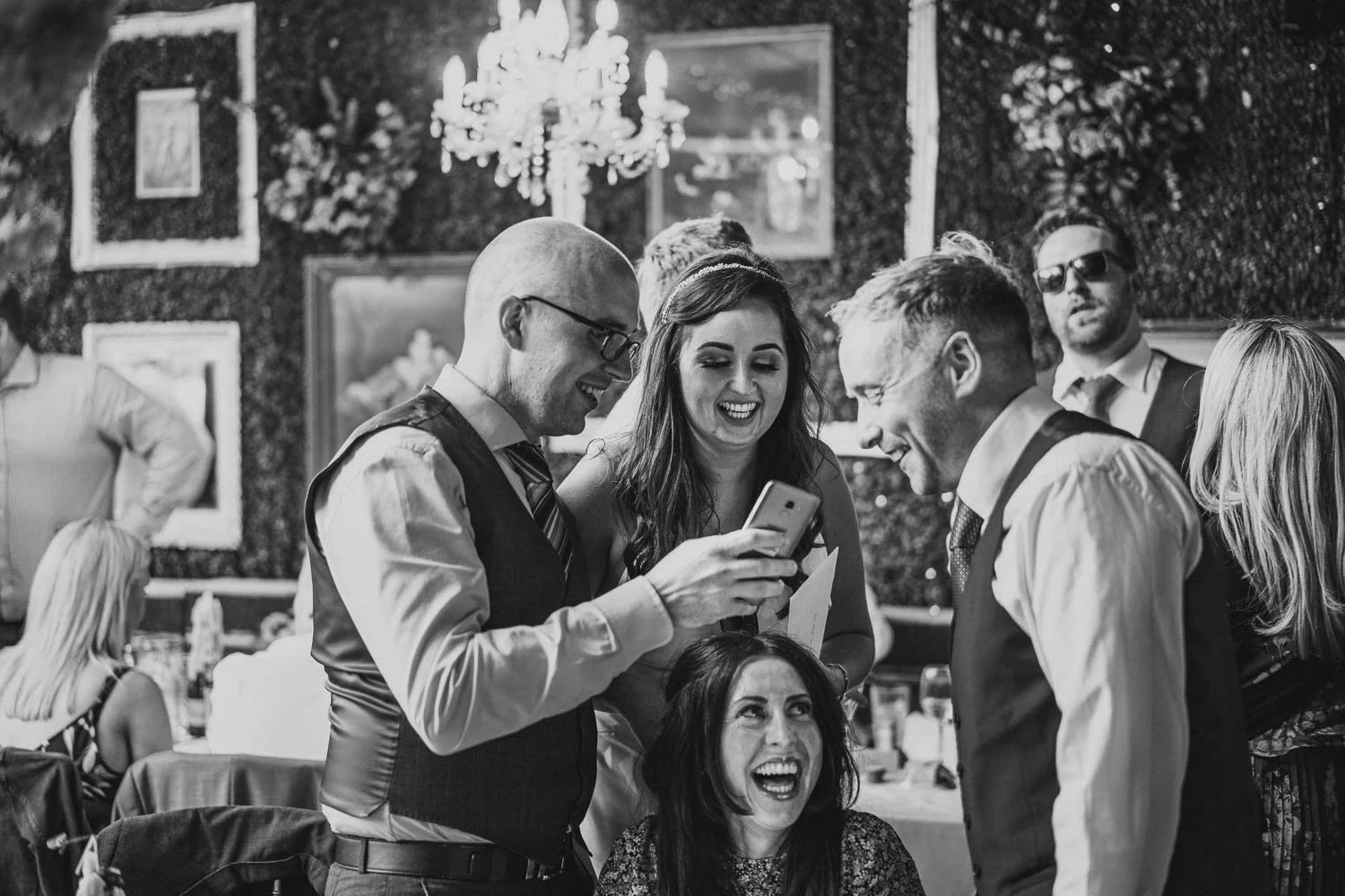  Geraldine and Greg’s cool wedding in the Treehouse at AMPM/Cabaret Supper Club in Belfast.  After their ceremony in Saintfield, we took the couple to Botanic Gardens in Belfast for their Wedding Photos.   