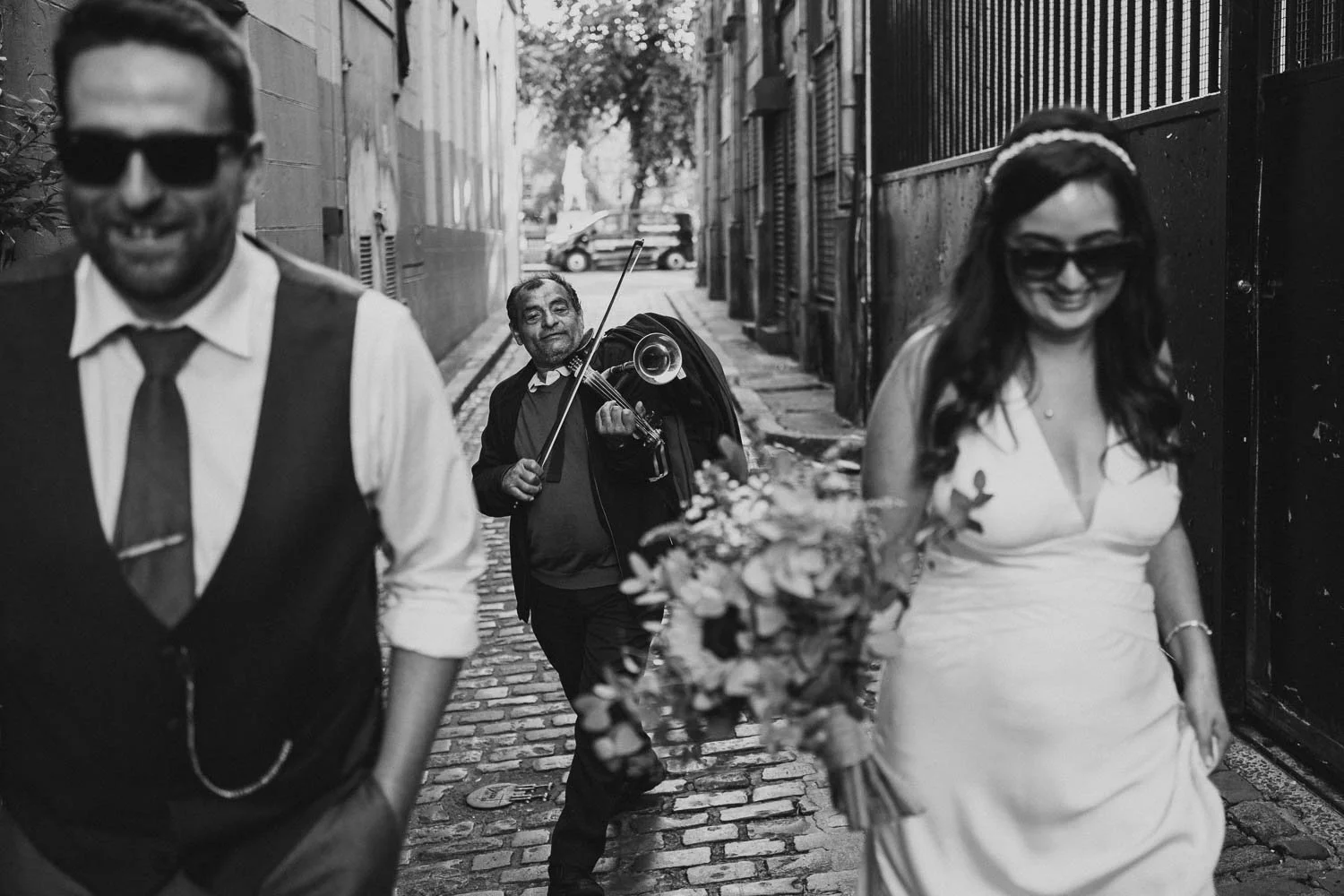  Geraldine and Greg’s cool wedding in the Treehouse at AMPM/Cabaret Supper Club in Belfast.  After their ceremony in Saintfield, we took the couple to Botanic Gardens in Belfast for their Wedding Photos.   