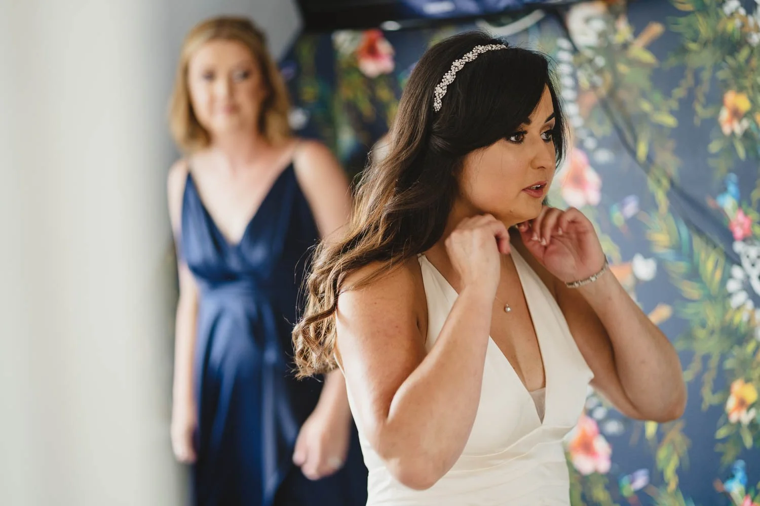  Geraldine and Greg’s cool wedding in the Treehouse at AMPM/Cabaret Supper Club in Belfast.  After their ceremony in Saintfield, we took the couple to Botanic Gardens in Belfast for their Wedding Photos.   