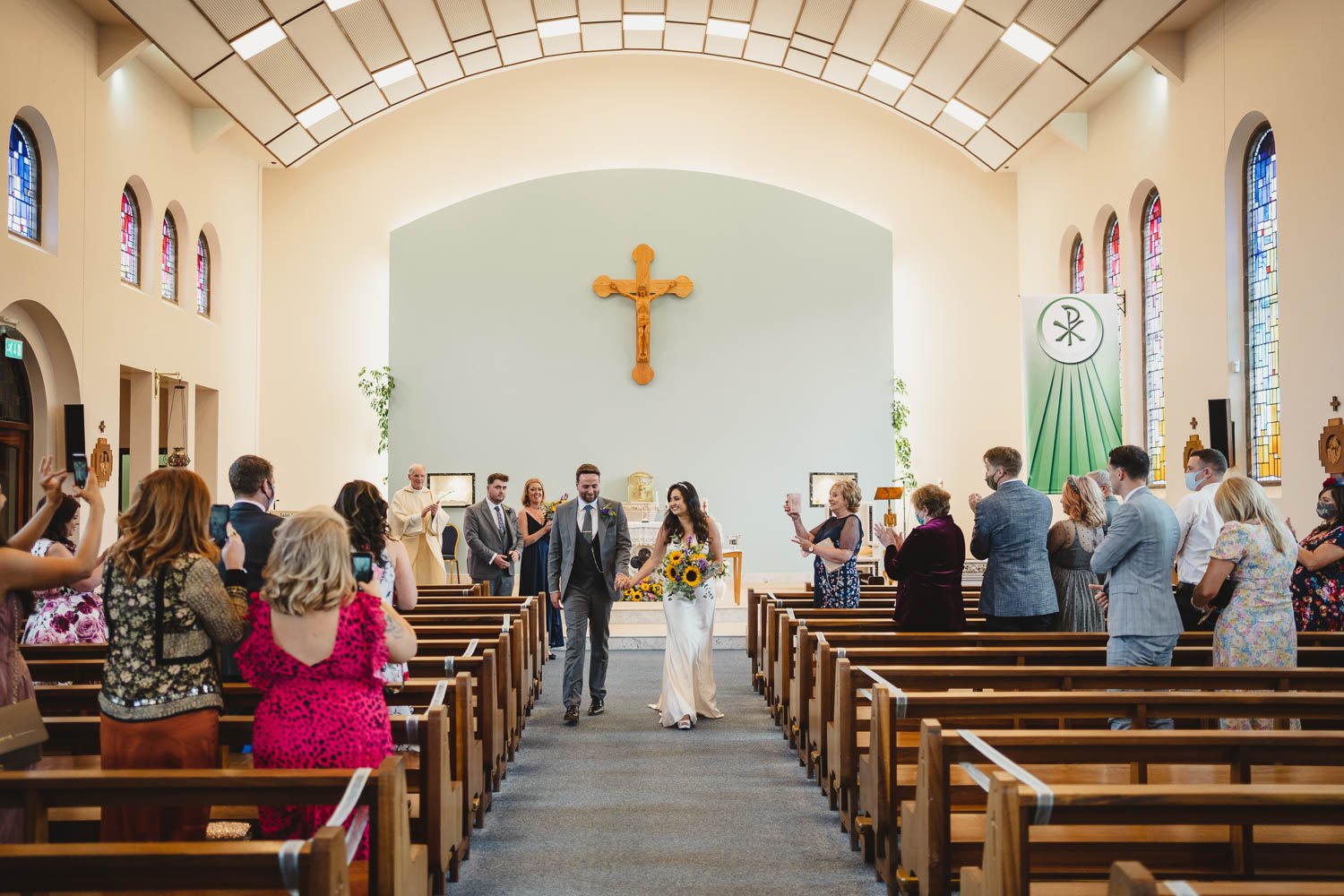  Geraldine and Greg’s cool wedding in the Treehouse at AMPM/Cabaret Supper Club in Belfast.  After their ceremony in Saintfield, we took the couple to Botanic Gardens in Belfast for their Wedding Photos.   