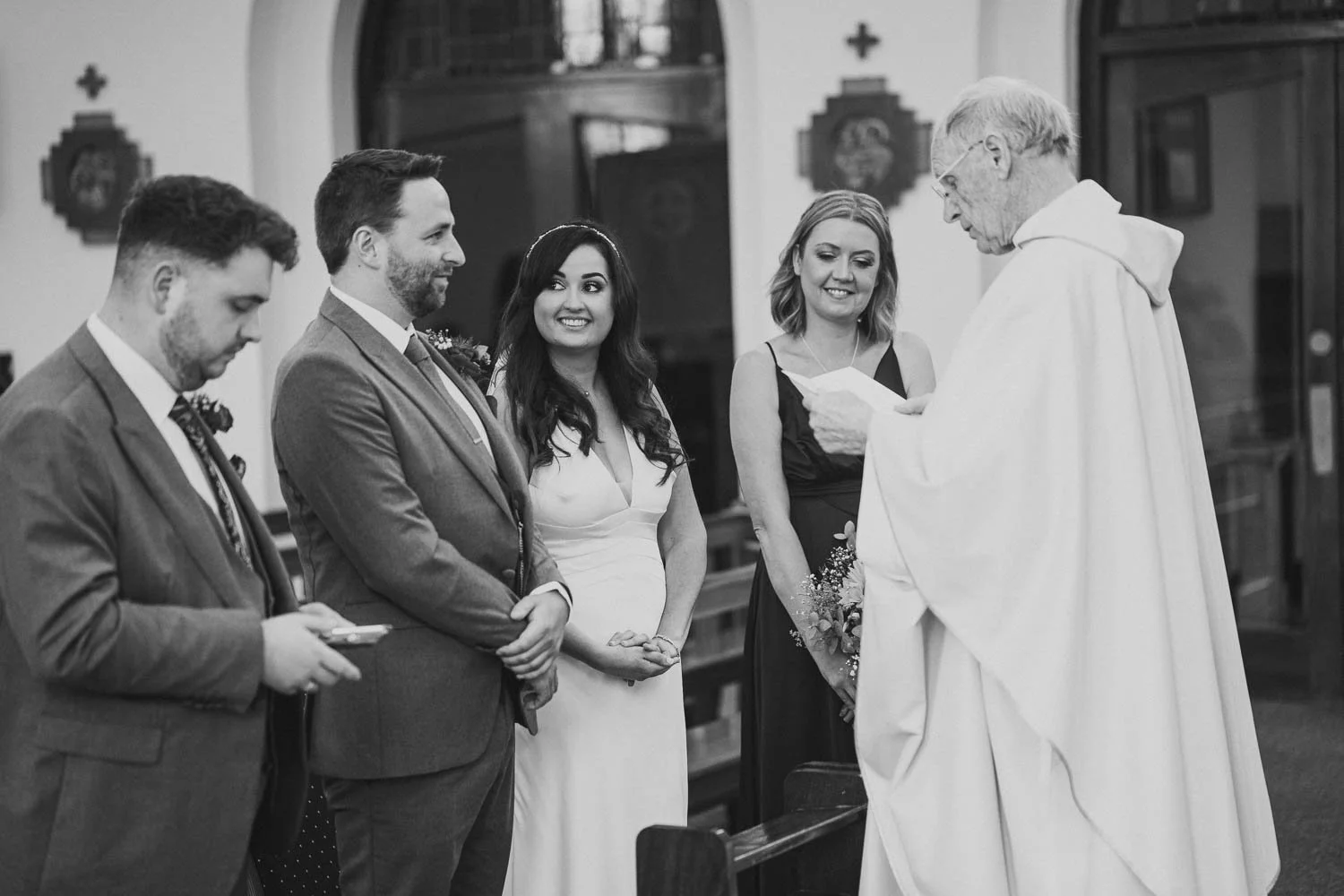  Geraldine and Greg’s cool wedding in the Treehouse at AMPM/Cabaret Supper Club in Belfast.  After their ceremony in Saintfield, we took the couple to Botanic Gardens in Belfast for their Wedding Photos.   