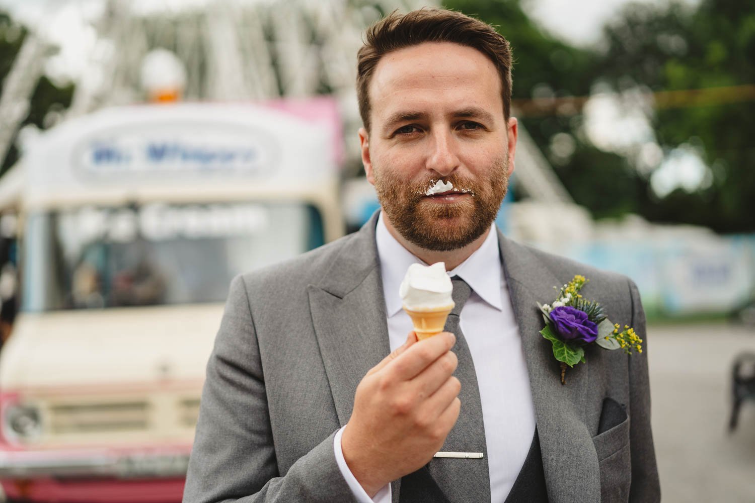  Geraldine and Greg’s cool wedding in the Treehouse at AMPM/Cabaret Supper Club in Belfast.  After their ceremony in Saintfield, we took the couple to Botanic Gardens in Belfast for their Wedding Photos.   