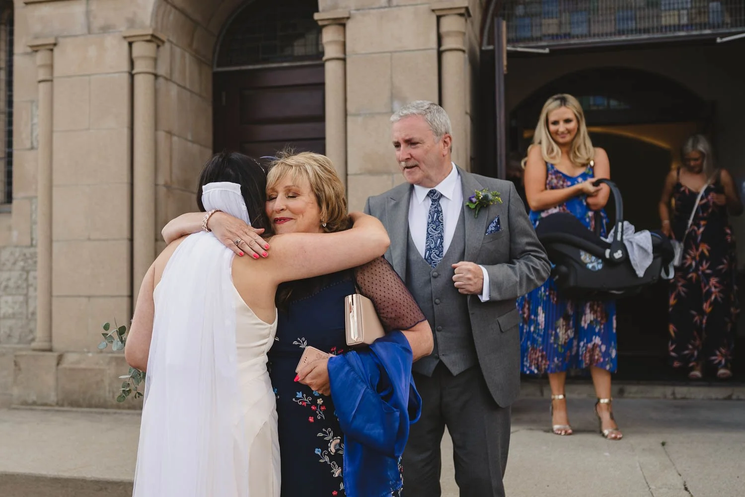  Geraldine and Greg’s cool wedding in the Treehouse at AMPM/Cabaret Supper Club in Belfast.  After their ceremony in Saintfield, we took the couple to Botanic Gardens in Belfast for their Wedding Photos.   