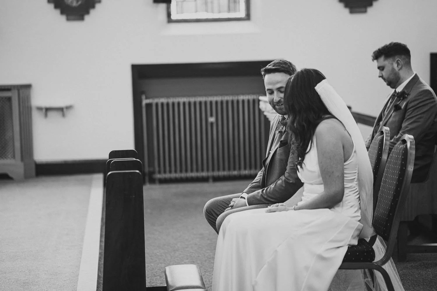  Geraldine and Greg’s cool wedding in the Treehouse at AMPM/Cabaret Supper Club in Belfast.  After their ceremony in Saintfield, we took the couple to Botanic Gardens in Belfast for their Wedding Photos.   