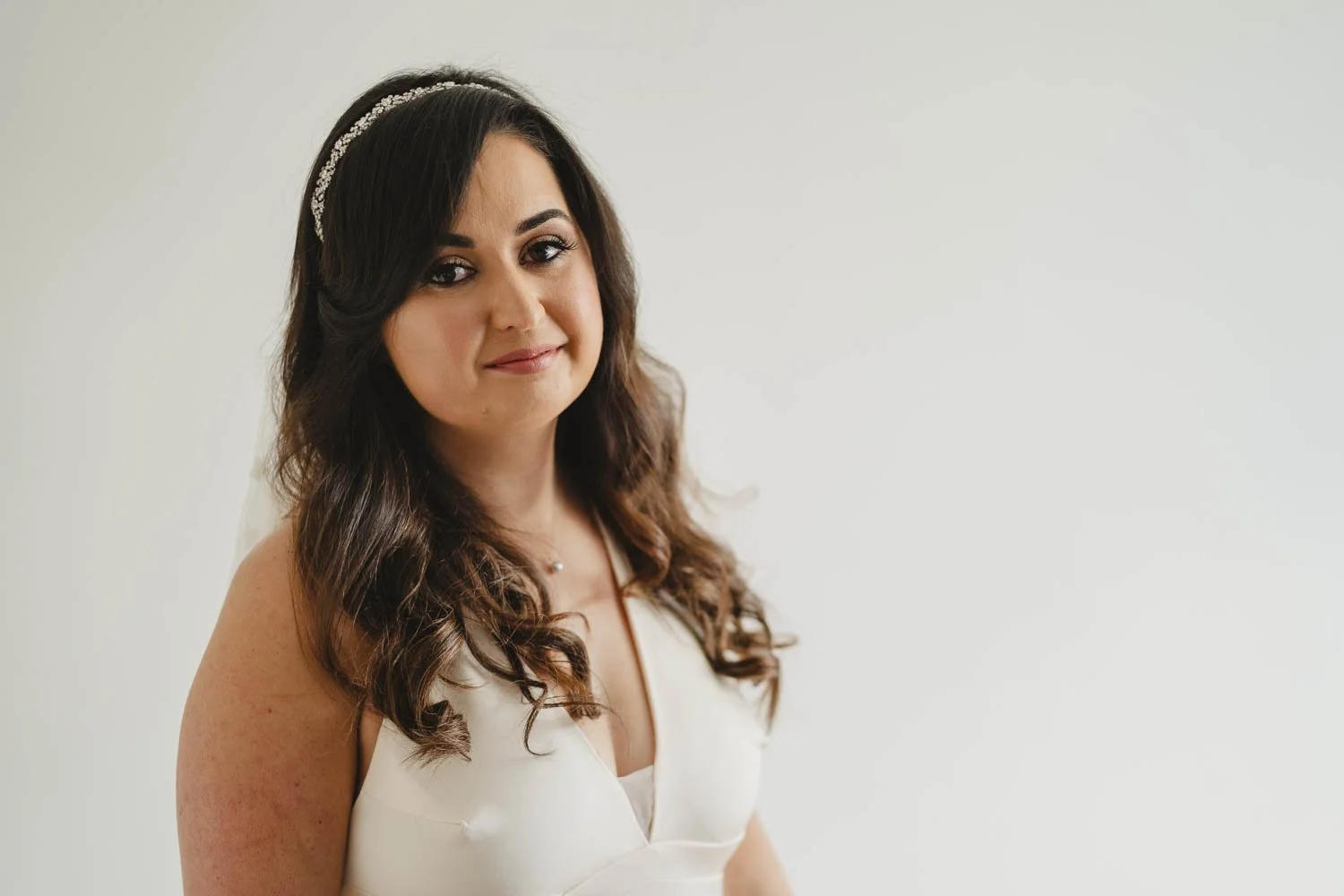  Geraldine and Greg’s cool wedding in the Treehouse at AMPM/Cabaret Supper Club in Belfast.  After their ceremony in Saintfield, we took the couple to Botanic Gardens in Belfast for their Wedding Photos.   