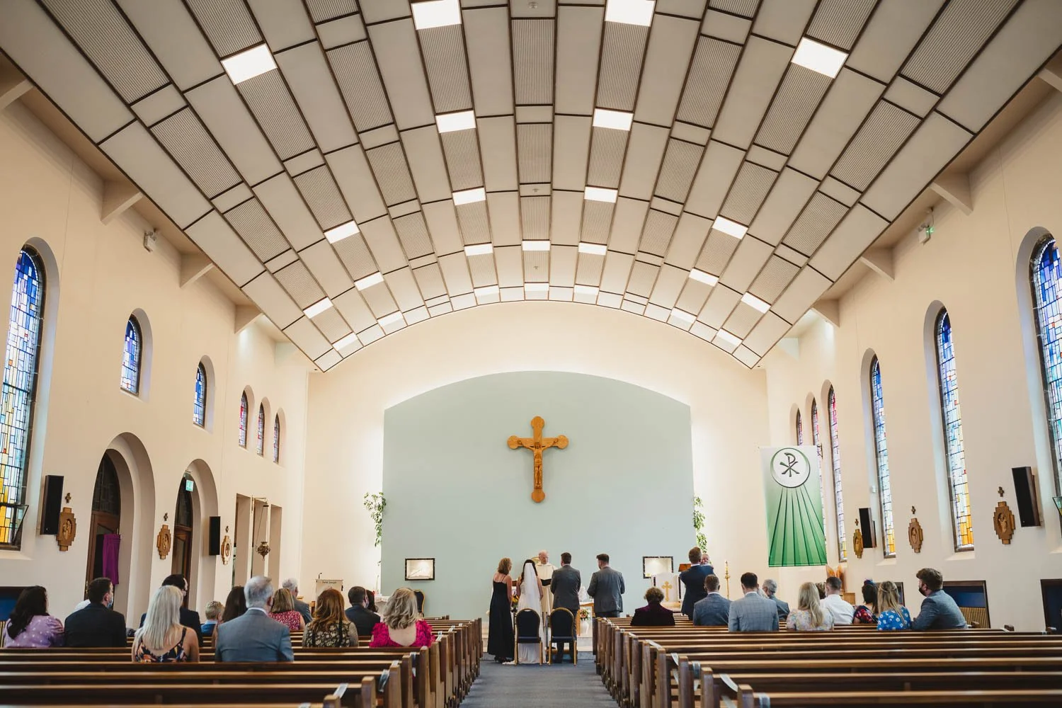  Geraldine and Greg’s cool wedding in the Treehouse at AMPM/Cabaret Supper Club in Belfast.  After their ceremony in Saintfield, we took the couple to Botanic Gardens in Belfast for their Wedding Photos.   