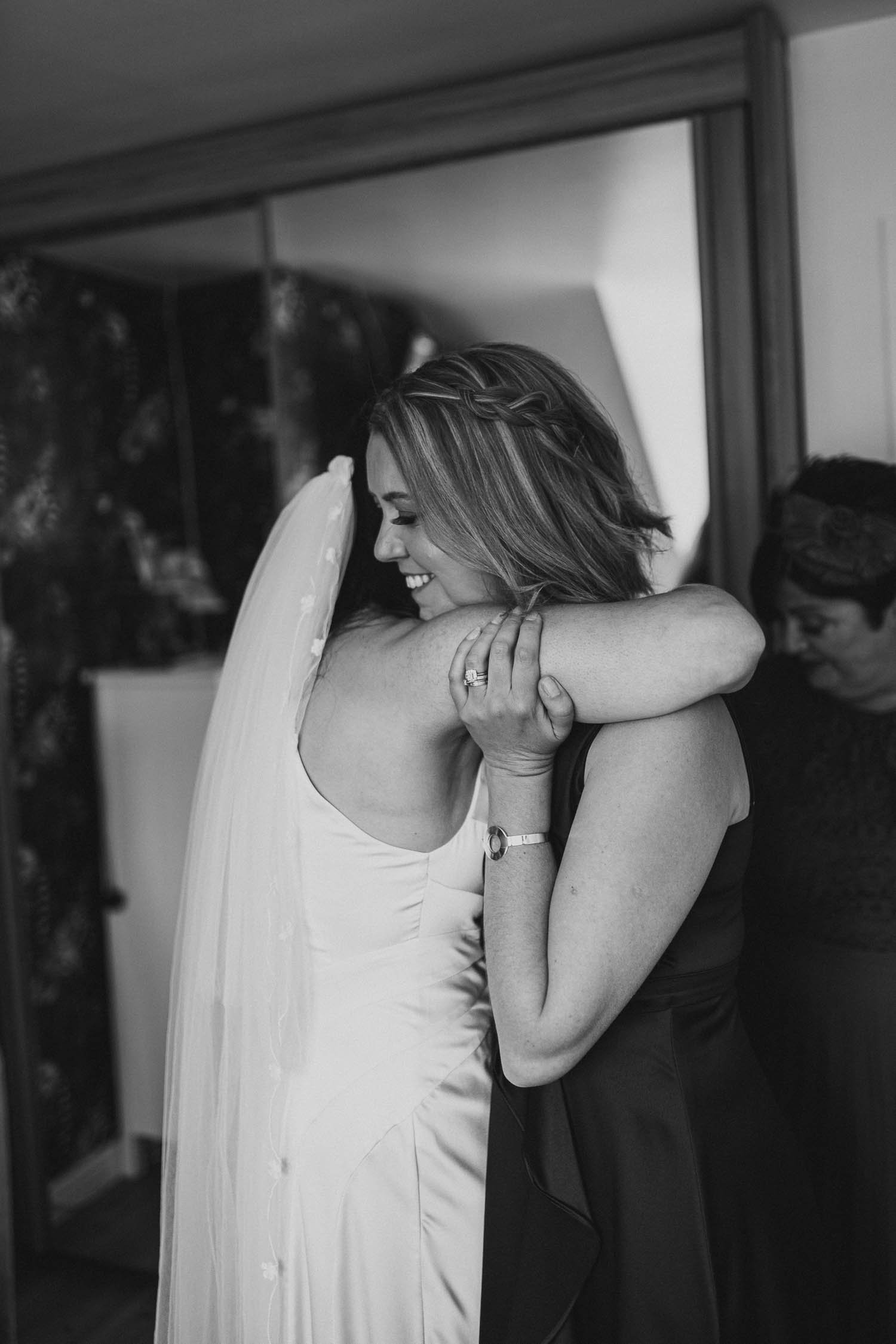  Geraldine and Greg’s cool wedding in the Treehouse at AMPM/Cabaret Supper Club in Belfast.  After their ceremony in Saintfield, we took the couple to Botanic Gardens in Belfast for their Wedding Photos.   