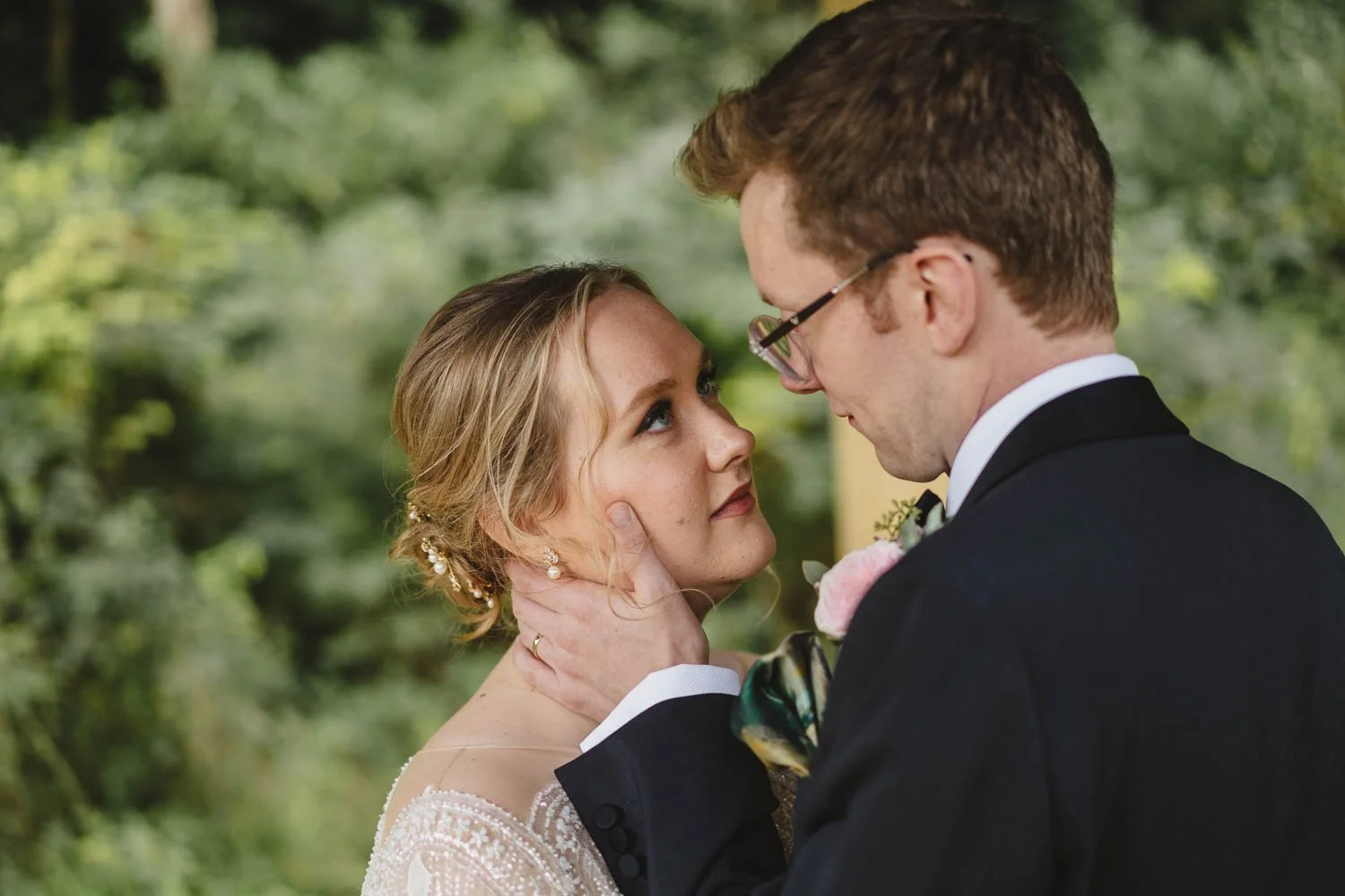  Claire and Bradley’s gorgeous wedding in Rockhill House in Letterkenny, Co. Donegal. Preparations, ceremony and reception were all held in this fantastic venue in Donegal. 