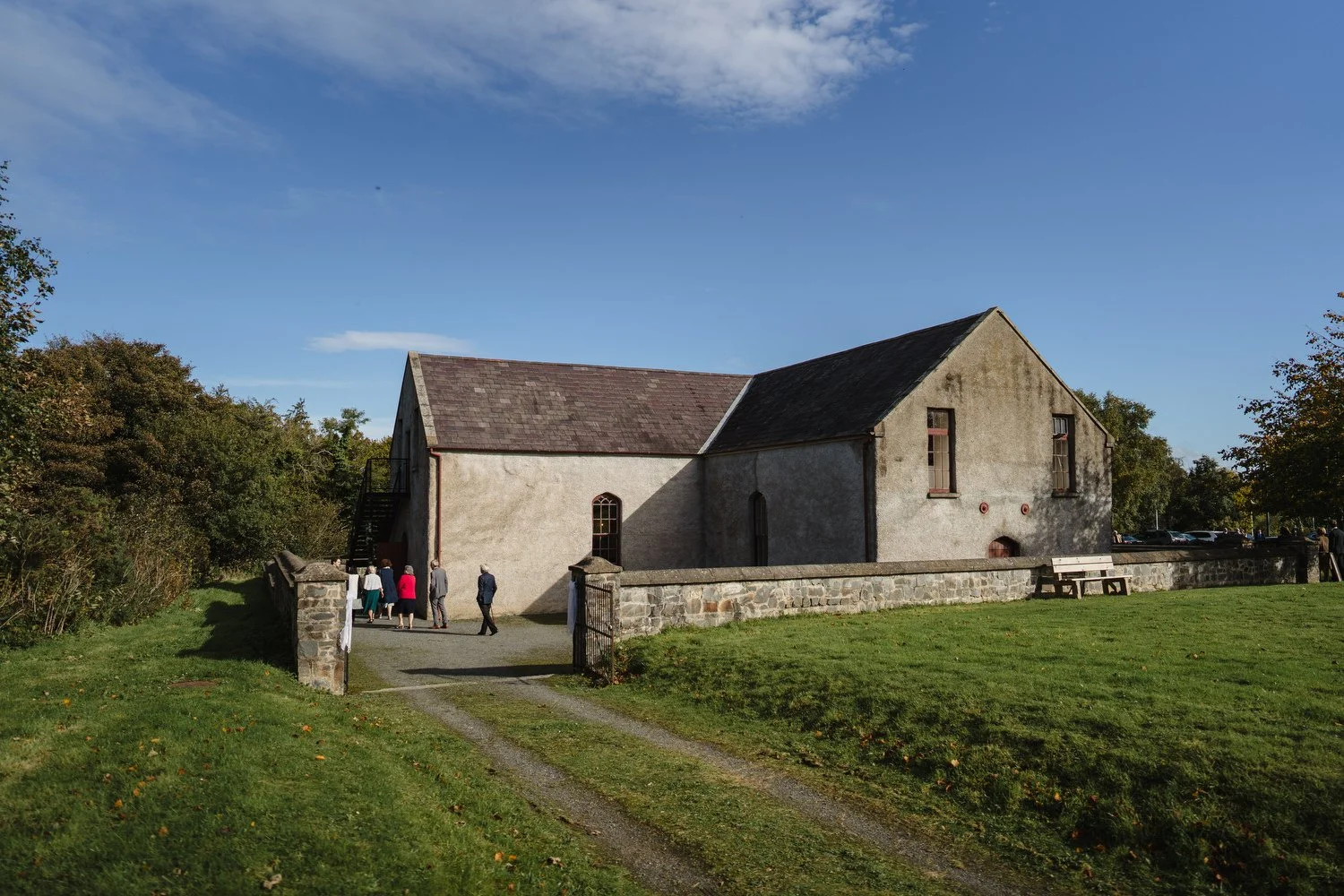  Anna and Josh’s gorgeous Autumn wedding in Omagh Meeting House at Cultra, with photos afterwards in the Ulster Folk and Transport Museum. The reception was in Cultra House with sparklers, sax and shenanigans! 