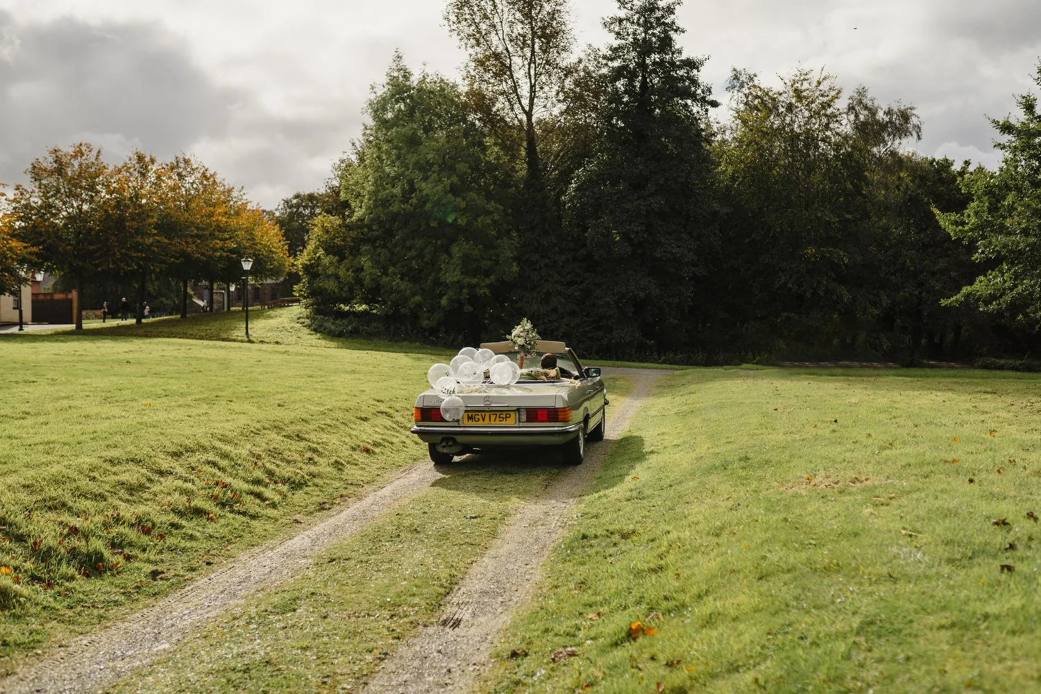  Anna and Josh’s gorgeous Autumn wedding in Omagh Meeting House at Cultra, with photos afterwards in the Ulster Folk and Transport Museum. The reception was in Cultra House with sparklers, sax and shenanigans! 