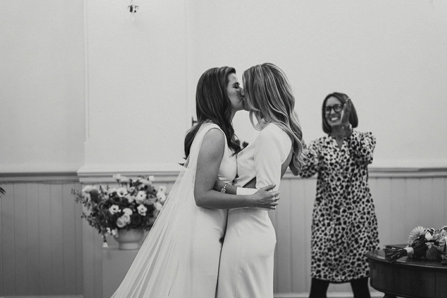  Laura and Alex from Inbetween Days photography got married in Brighton in 2021. They got ready in the Grand Hotel Brighton with a same-sex wedding ceremony in Brighton Town Hall.  A dinner with close friends in Med Brighton was followed by a LOT of 