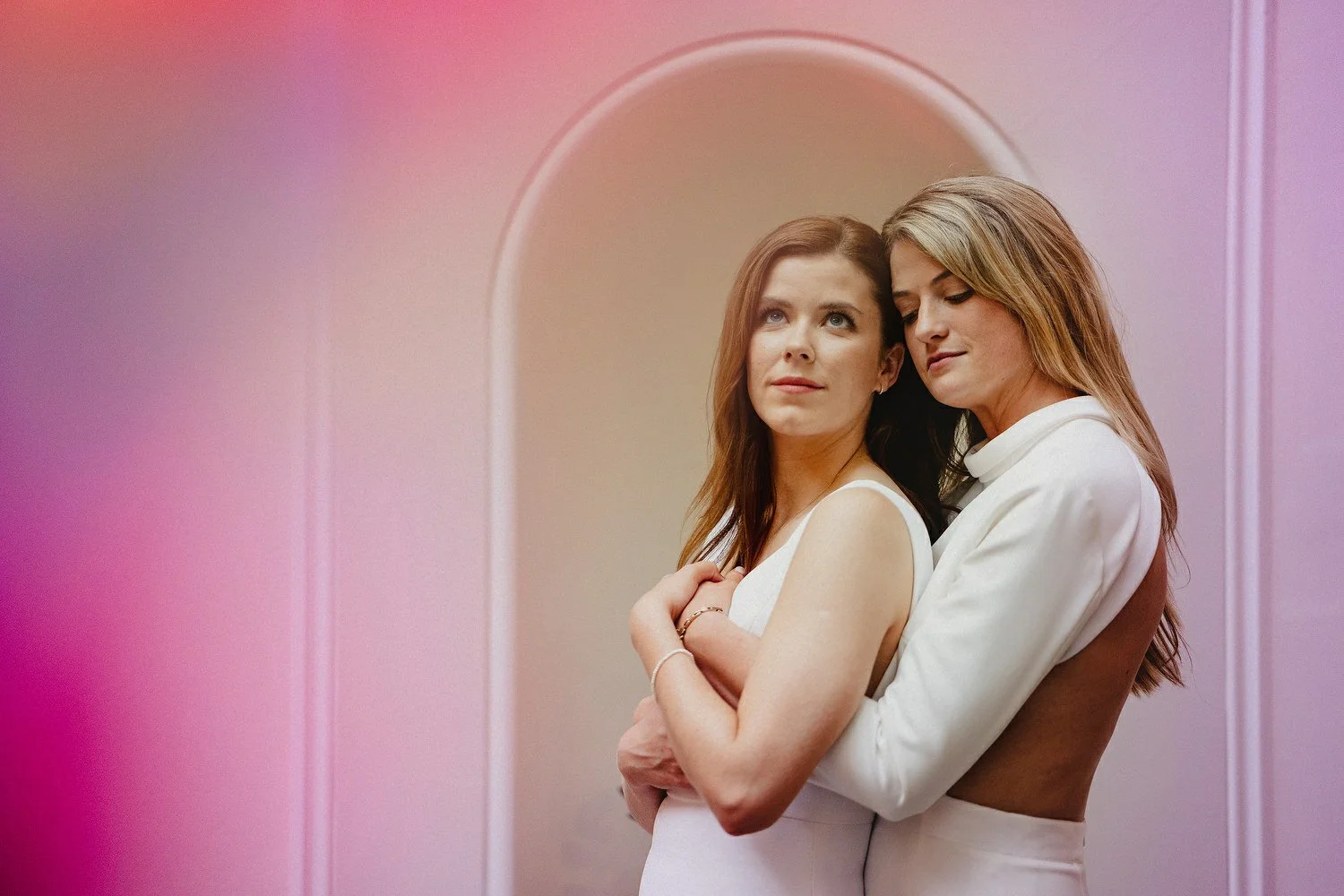  Laura and Alex from Inbetween Days photography got married in Brighton in 2021. They got ready in the Grand Hotel Brighton with a same-sex wedding ceremony in Brighton Town Hall.  A dinner with close friends in Med Brighton was followed by a LOT of 