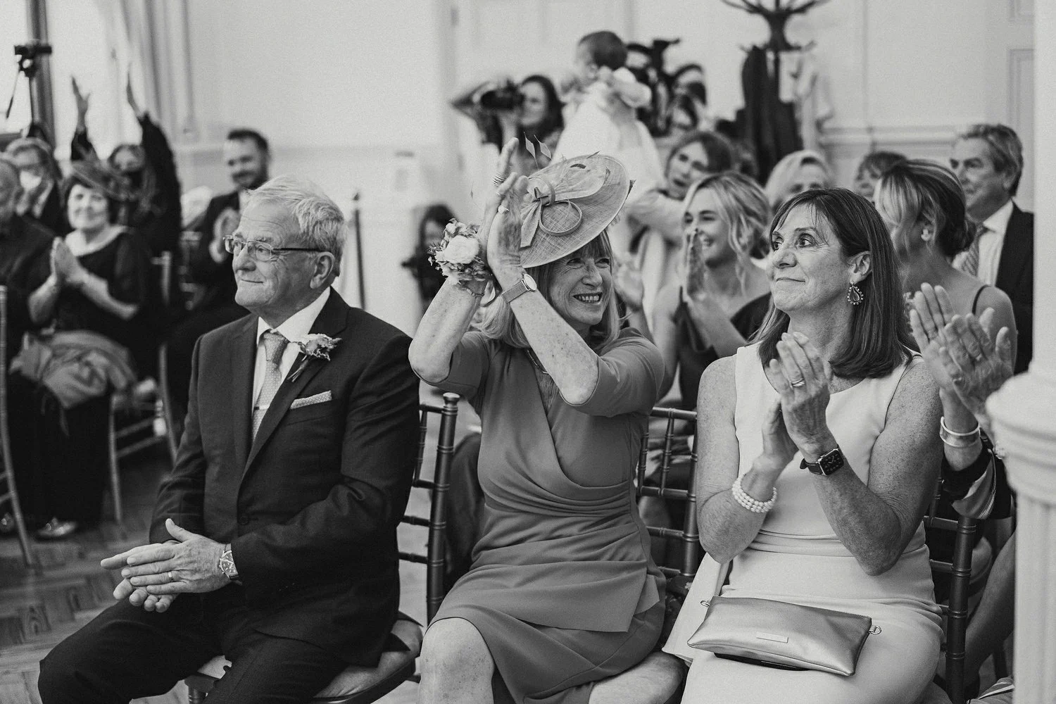  Laura and Alex from Inbetween Days photography got married in Brighton in 2021. They got ready in the Grand Hotel Brighton with a same-sex wedding ceremony in Brighton Town Hall.  A dinner with close friends in Med Brighton was followed by a LOT of 