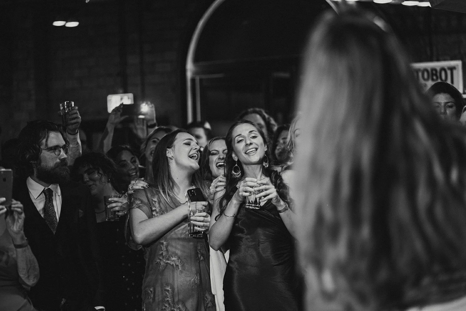  Laura and Alex from Inbetween Days photography got married in Brighton in 2021. They got ready in the Grand Hotel Brighton with a same-sex wedding ceremony in Brighton Town Hall.  A dinner with close friends in Med Brighton was followed by a LOT of 