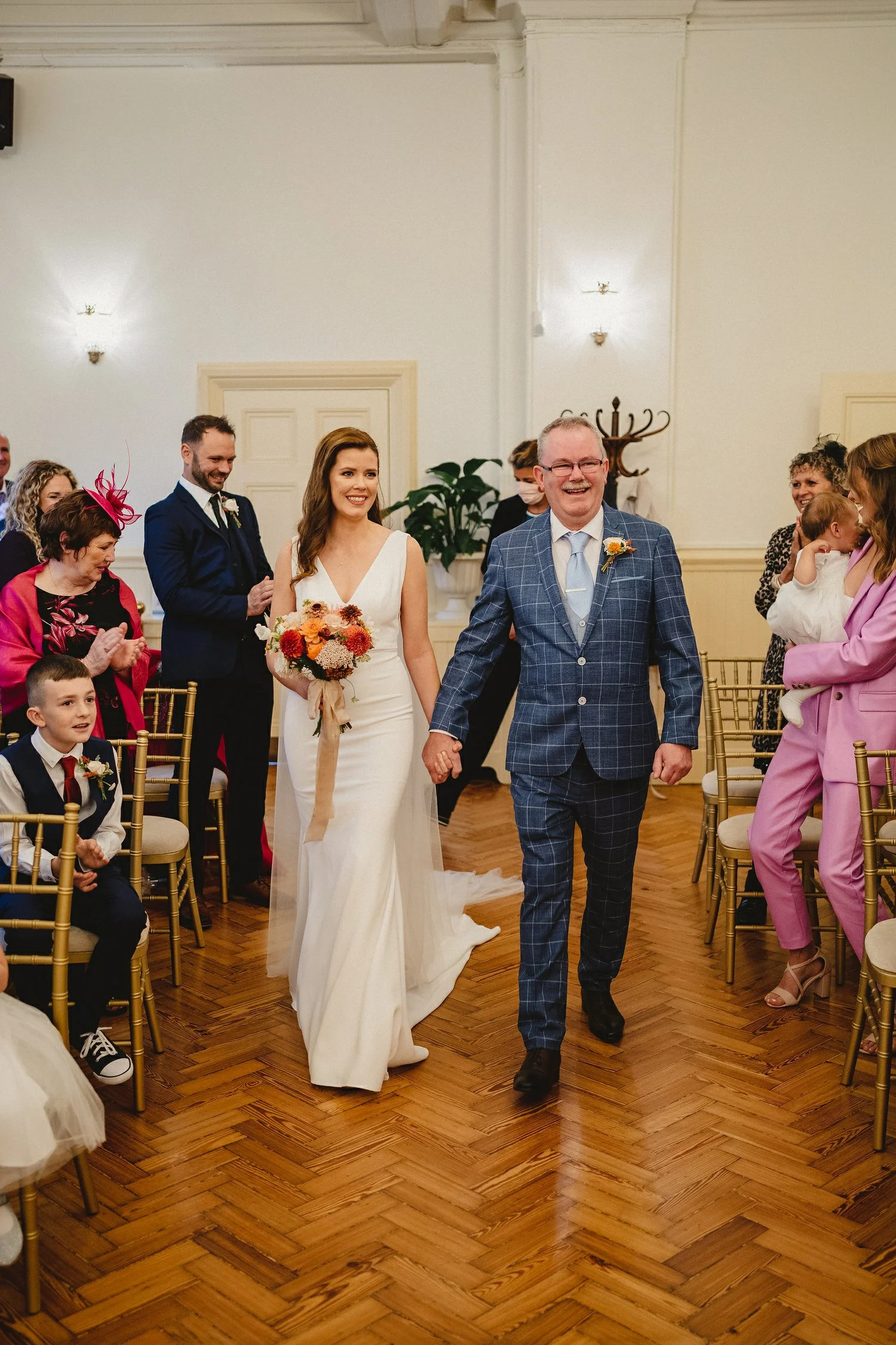  Laura and Alex from Inbetween Days photography got married in Brighton in 2021. They got ready in the Grand Hotel Brighton with a same-sex wedding ceremony in Brighton Town Hall.  A dinner with close friends in Med Brighton was followed by a LOT of 