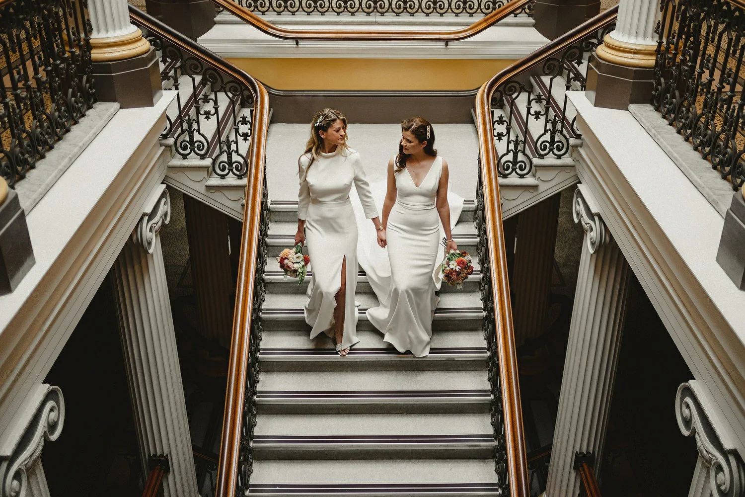  Laura and Alex from Inbetween Days photography got married in Brighton in 2021. They got ready in the Grand Hotel Brighton with a same-sex wedding ceremony in Brighton Town Hall.  A dinner with close friends in Med Brighton was followed by a LOT of 