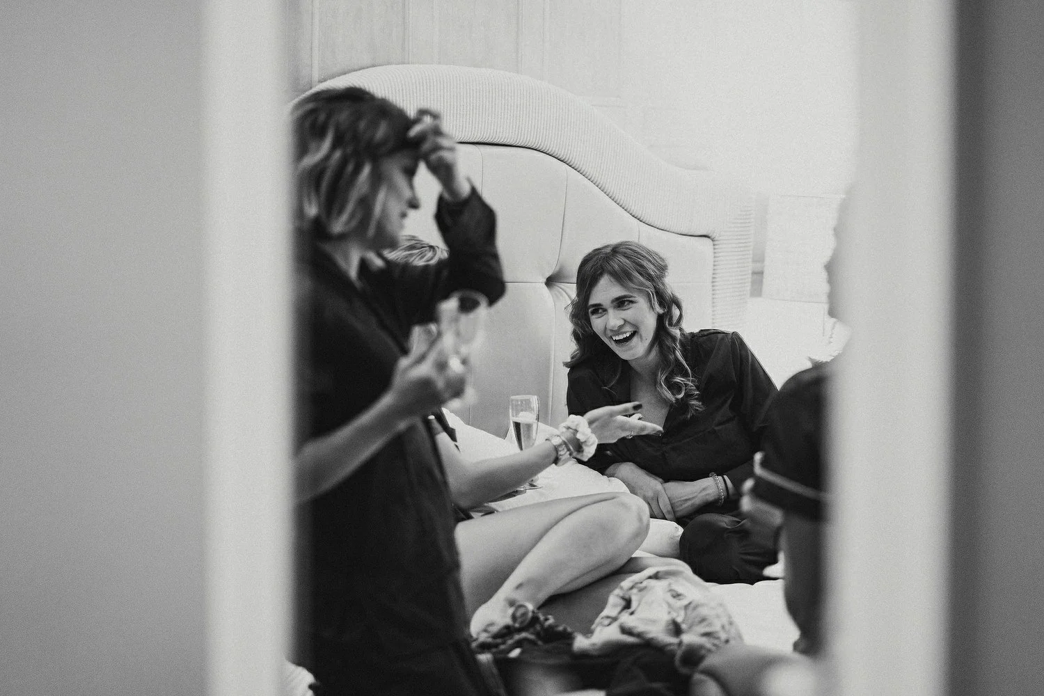  Laura and Alex from Inbetween Days photography got married in Brighton in 2021. They got ready in the Grand Hotel Brighton with a same-sex wedding ceremony in Brighton Town Hall.  A dinner with close friends in Med Brighton was followed by a LOT of 