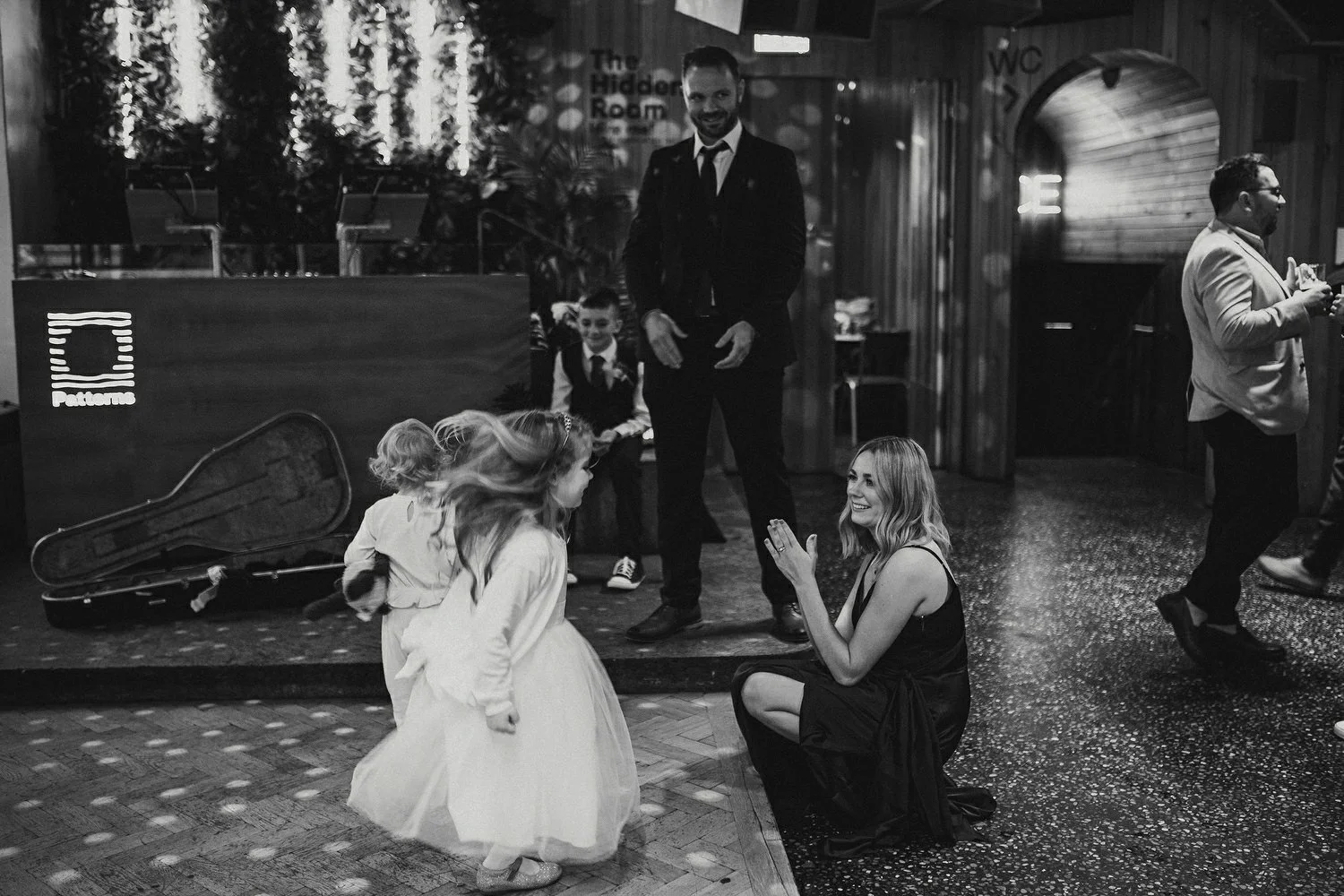  Laura and Alex from Inbetween Days photography got married in Brighton in 2021. They got ready in the Grand Hotel Brighton with a same-sex wedding ceremony in Brighton Town Hall.  A dinner with close friends in Med Brighton was followed by a LOT of 