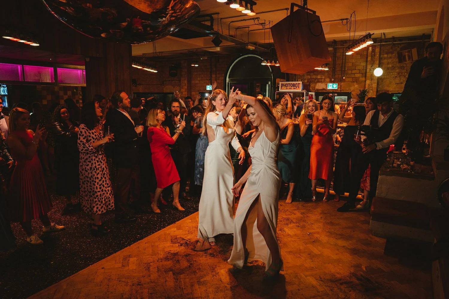  Laura and Alex from Inbetween Days photography got married in Brighton in 2021. They got ready in the Grand Hotel Brighton with a same-sex wedding ceremony in Brighton Town Hall.  A dinner with close friends in Med Brighton was followed by a LOT of 
