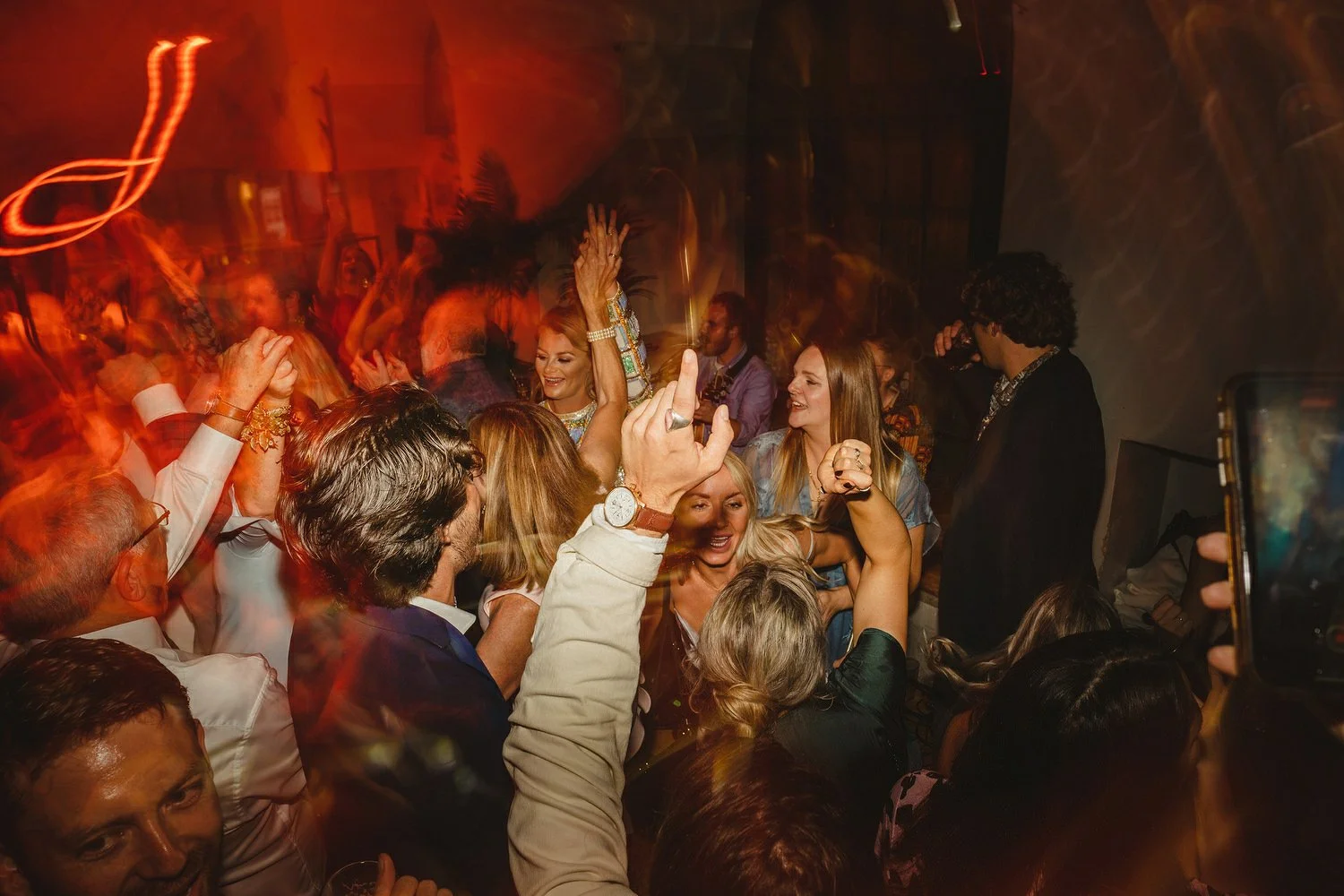  Laura and Alex from Inbetween Days photography got married in Brighton in 2021. They got ready in the Grand Hotel Brighton with a same-sex wedding ceremony in Brighton Town Hall.  A dinner with close friends in Med Brighton was followed by a LOT of 
