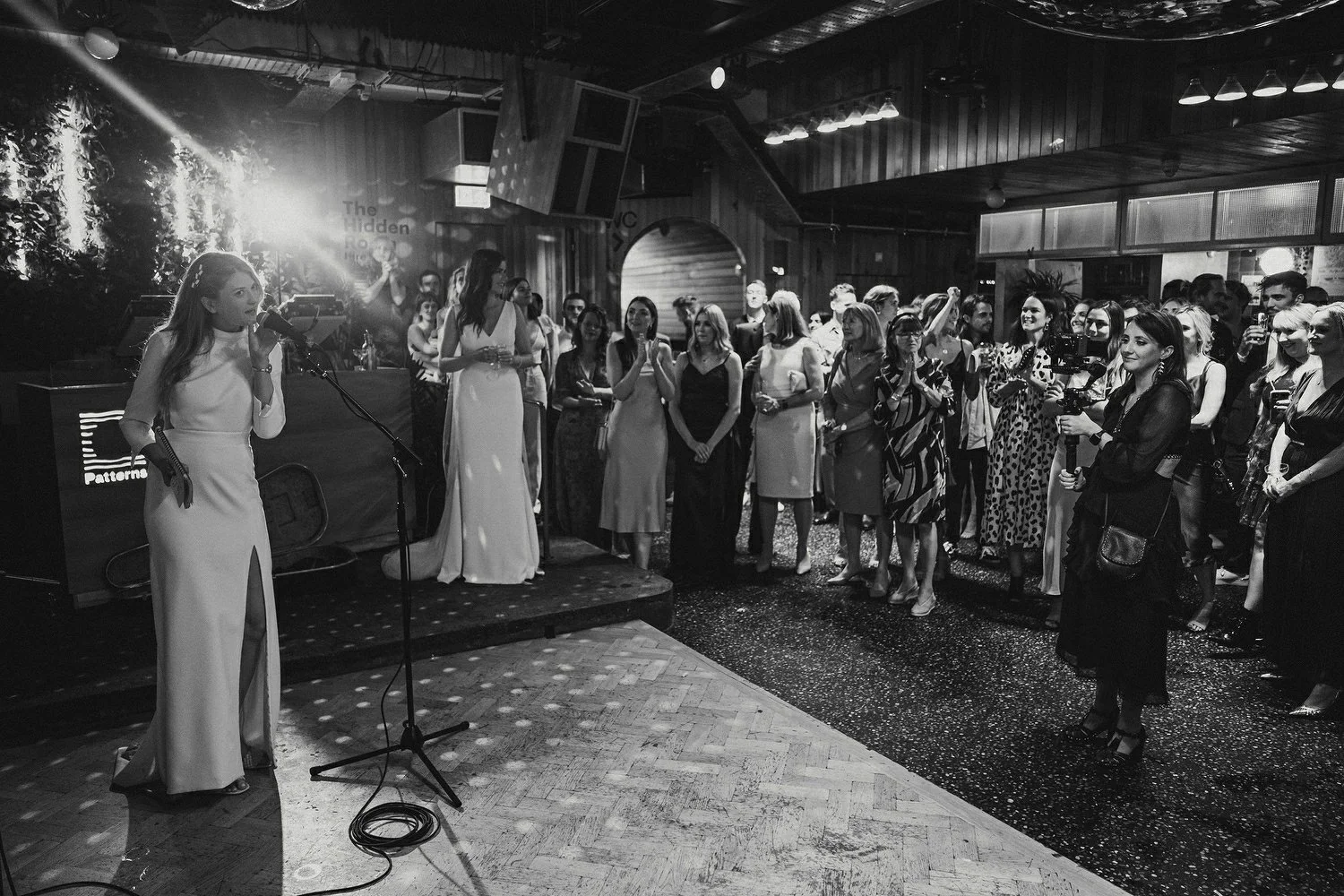  Laura and Alex from Inbetween Days photography got married in Brighton in 2021. They got ready in the Grand Hotel Brighton with a same-sex wedding ceremony in Brighton Town Hall.  A dinner with close friends in Med Brighton was followed by a LOT of 