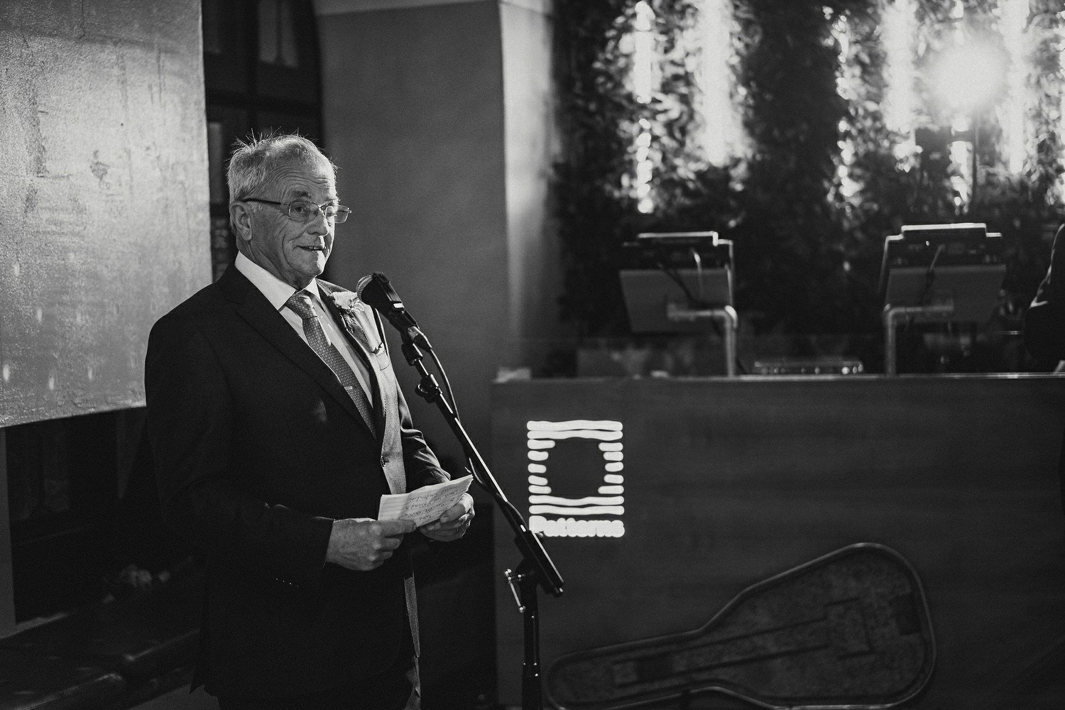  Laura and Alex from Inbetween Days photography got married in Brighton in 2021. They got ready in the Grand Hotel Brighton with a same-sex wedding ceremony in Brighton Town Hall.  A dinner with close friends in Med Brighton was followed by a LOT of 