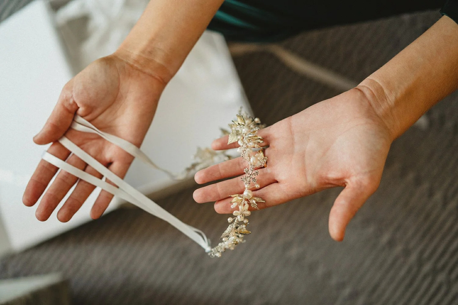  Laura and Alex from Inbetween Days photography got married in Brighton in 2021. They got ready in the Grand Hotel Brighton with a same-sex wedding ceremony in Brighton Town Hall.  A dinner with close friends in Med Brighton was followed by a LOT of 