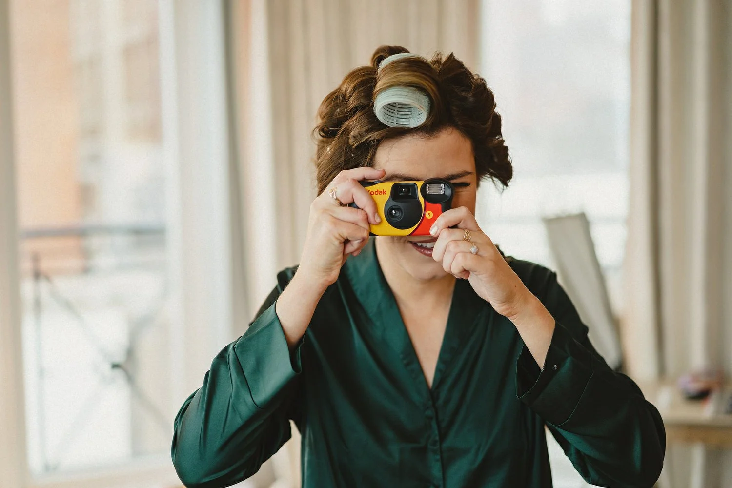  Laura and Alex from Inbetween Days photography got married in Brighton in 2021. They got ready in the Grand Hotel Brighton with a same-sex wedding ceremony in Brighton Town Hall.  A dinner with close friends in Med Brighton was followed by a LOT of 