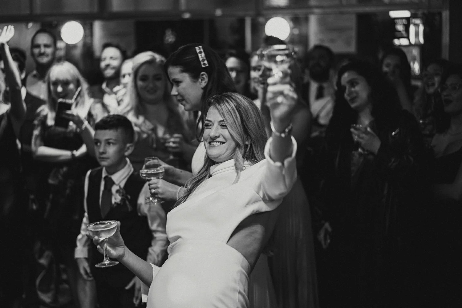  Laura and Alex from Inbetween Days photography got married in Brighton in 2021. They got ready in the Grand Hotel Brighton with a same-sex wedding ceremony in Brighton Town Hall.  A dinner with close friends in Med Brighton was followed by a LOT of 
