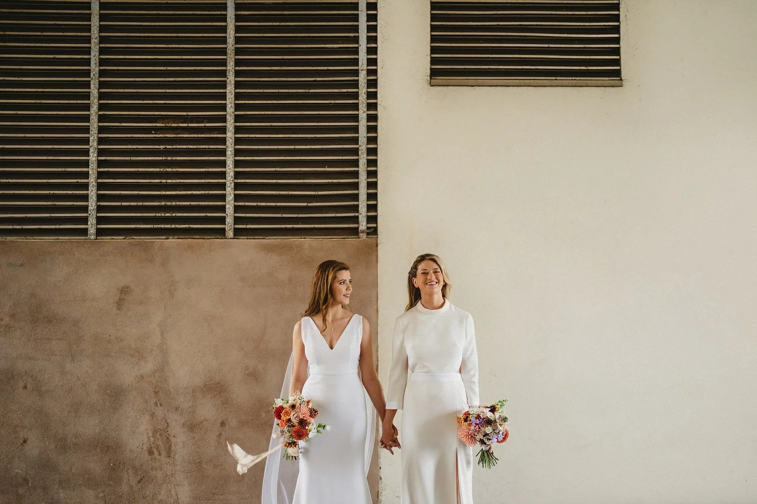  Laura and Alex from Inbetween Days photography got married in Brighton in 2021. They got ready in the Grand Hotel Brighton with a same-sex wedding ceremony in Brighton Town Hall.  A dinner with close friends in Med Brighton was followed by a LOT of 