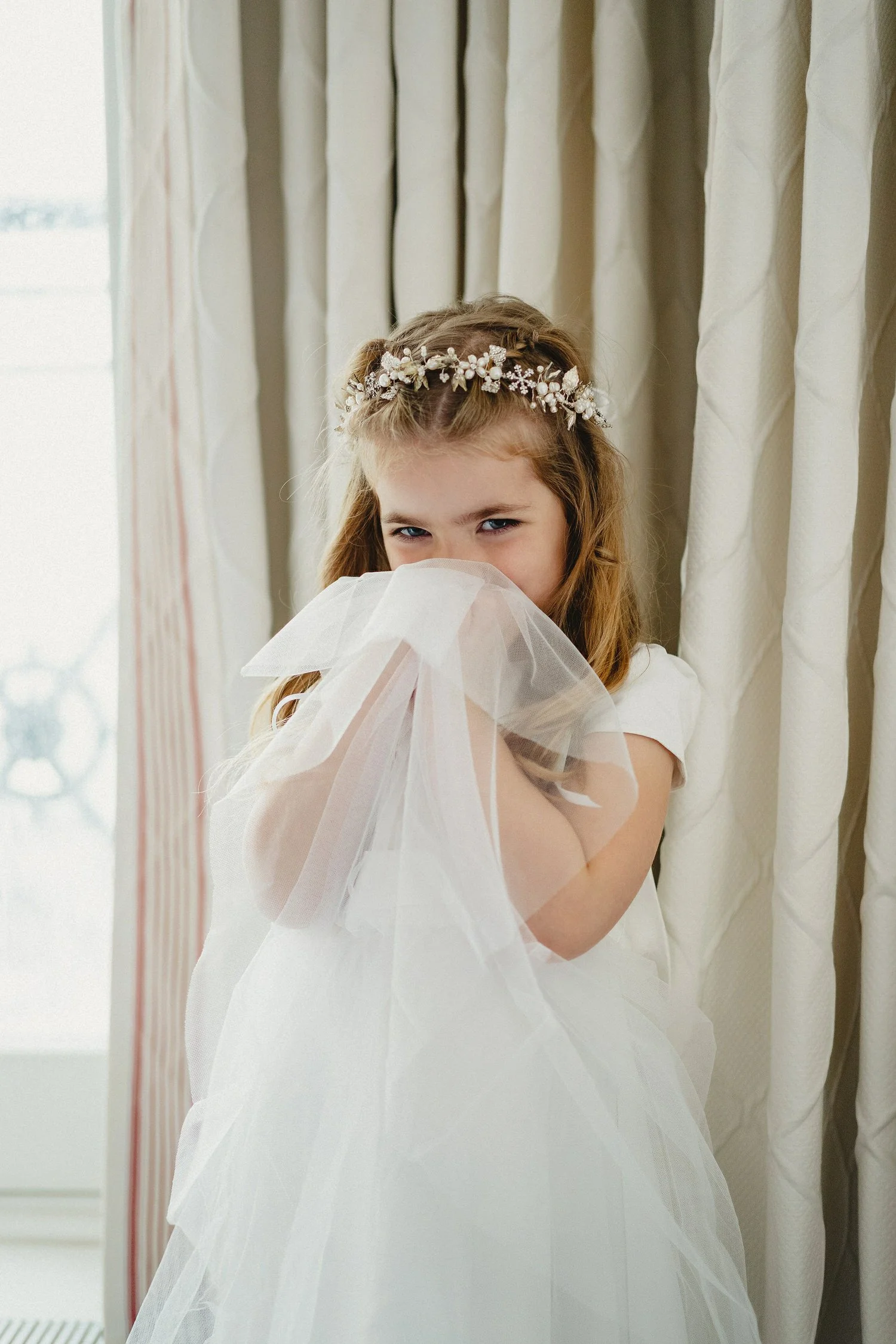  Laura and Alex from Inbetween Days photography got married in Brighton in 2021. They got ready in the Grand Hotel Brighton with a same-sex wedding ceremony in Brighton Town Hall.  A dinner with close friends in Med Brighton was followed by a LOT of 