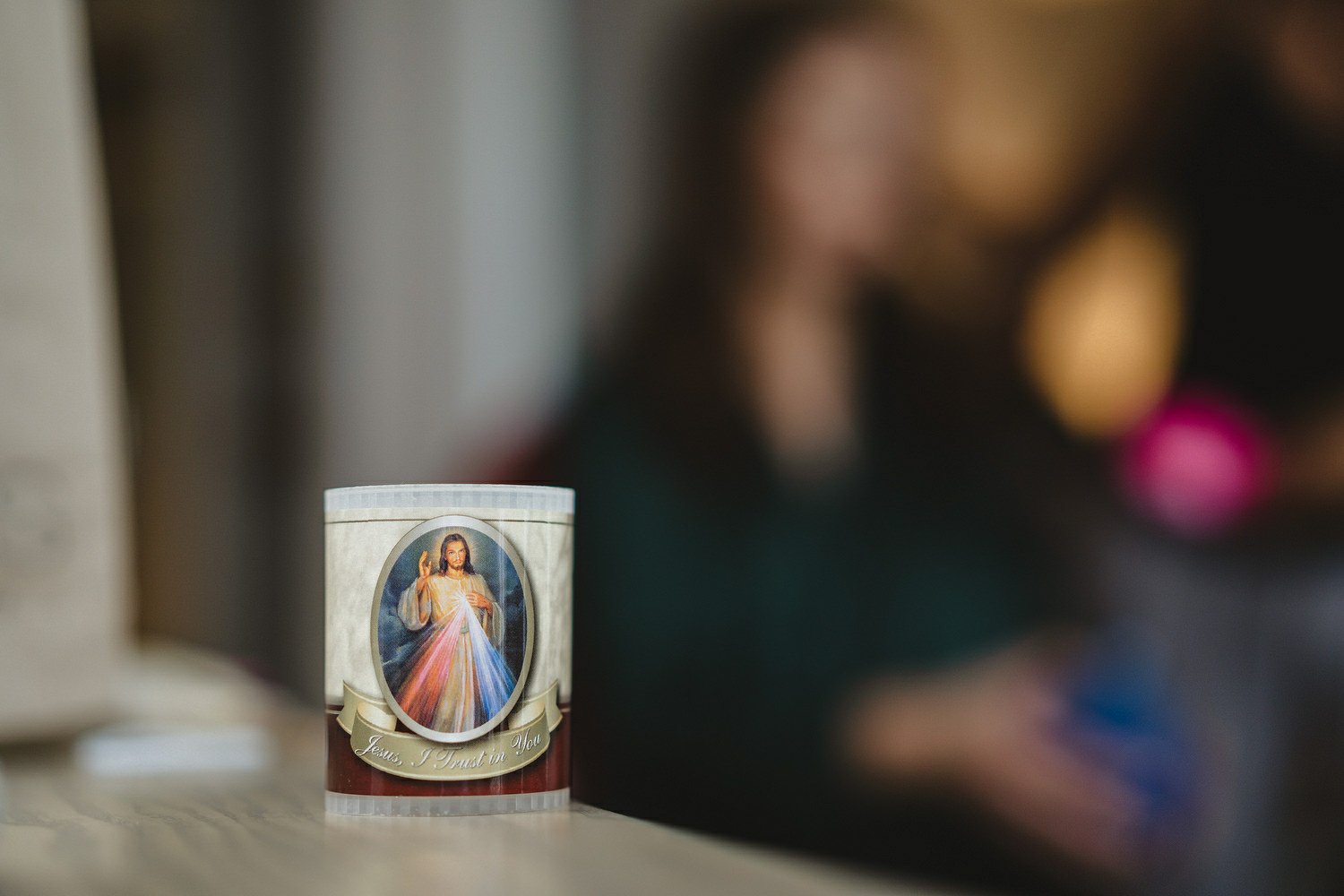  Laura and Alex from Inbetween Days photography got married in Brighton in 2021. They got ready in the Grand Hotel Brighton with a same-sex wedding ceremony in Brighton Town Hall.  A dinner with close friends in Med Brighton was followed by a LOT of 