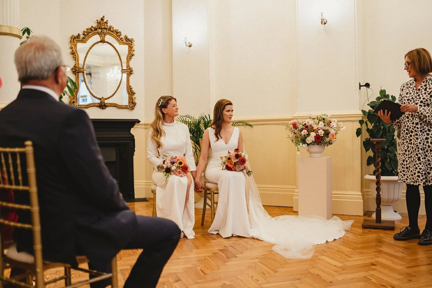  Laura and Alex from Inbetween Days photography got married in Brighton in 2021. They got ready in the Grand Hotel Brighton with a same-sex wedding ceremony in Brighton Town Hall.  A dinner with close friends in Med Brighton was followed by a LOT of 