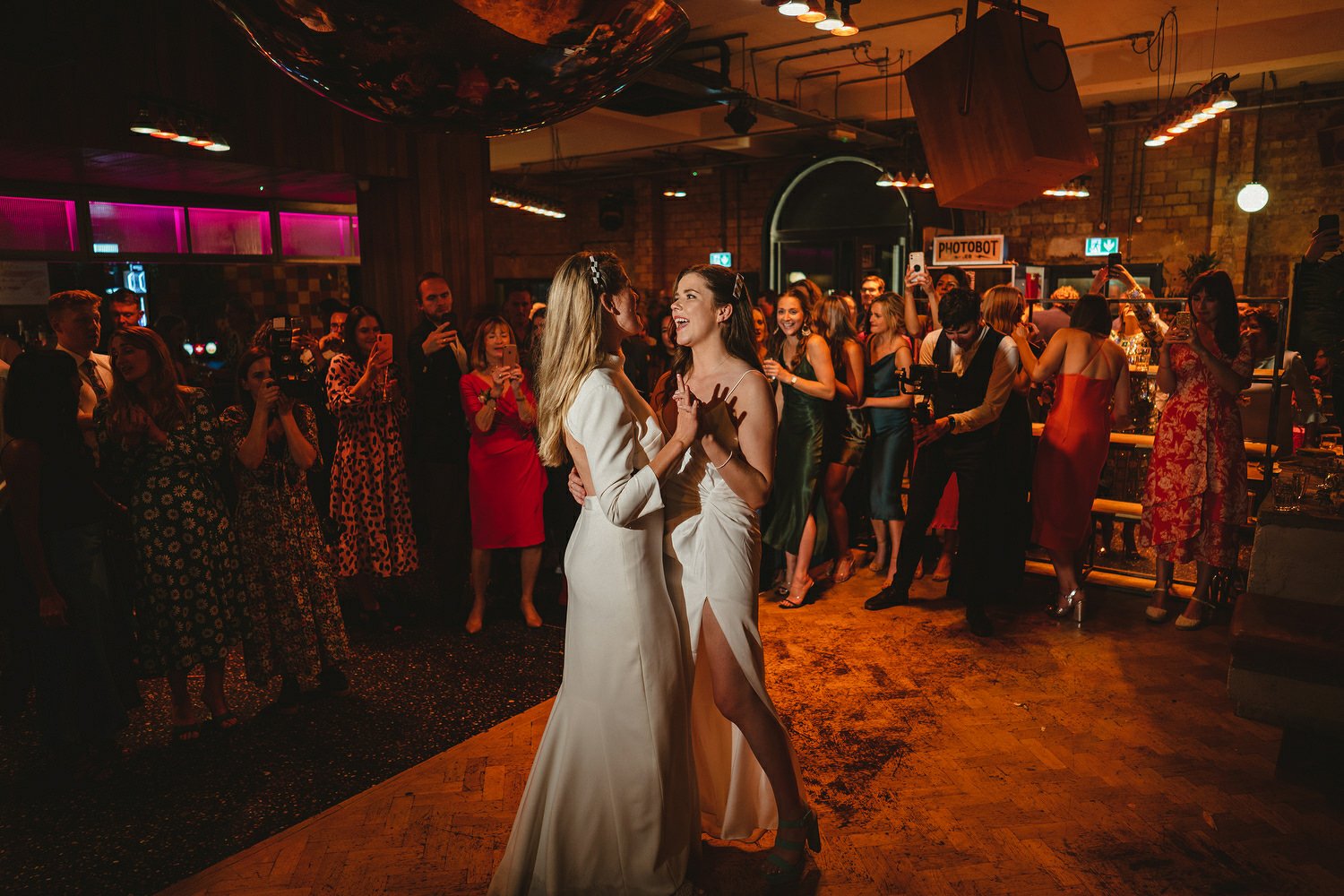  Laura and Alex from Inbetween Days photography got married in Brighton in 2021. They got ready in the Grand Hotel Brighton with a same-sex wedding ceremony in Brighton Town Hall.  A dinner with close friends in Med Brighton was followed by a LOT of 