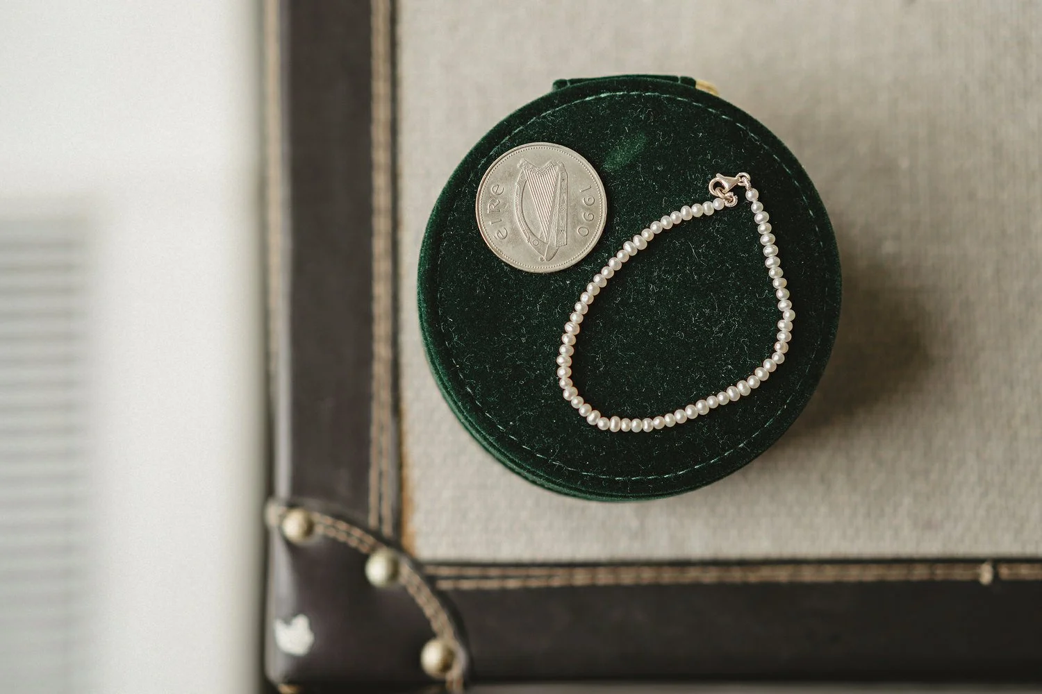  Laura and Alex from Inbetween Days photography got married in Brighton in 2021. They got ready in the Grand Hotel Brighton with a same-sex wedding ceremony in Brighton Town Hall.  A dinner with close friends in Med Brighton was followed by a LOT of 