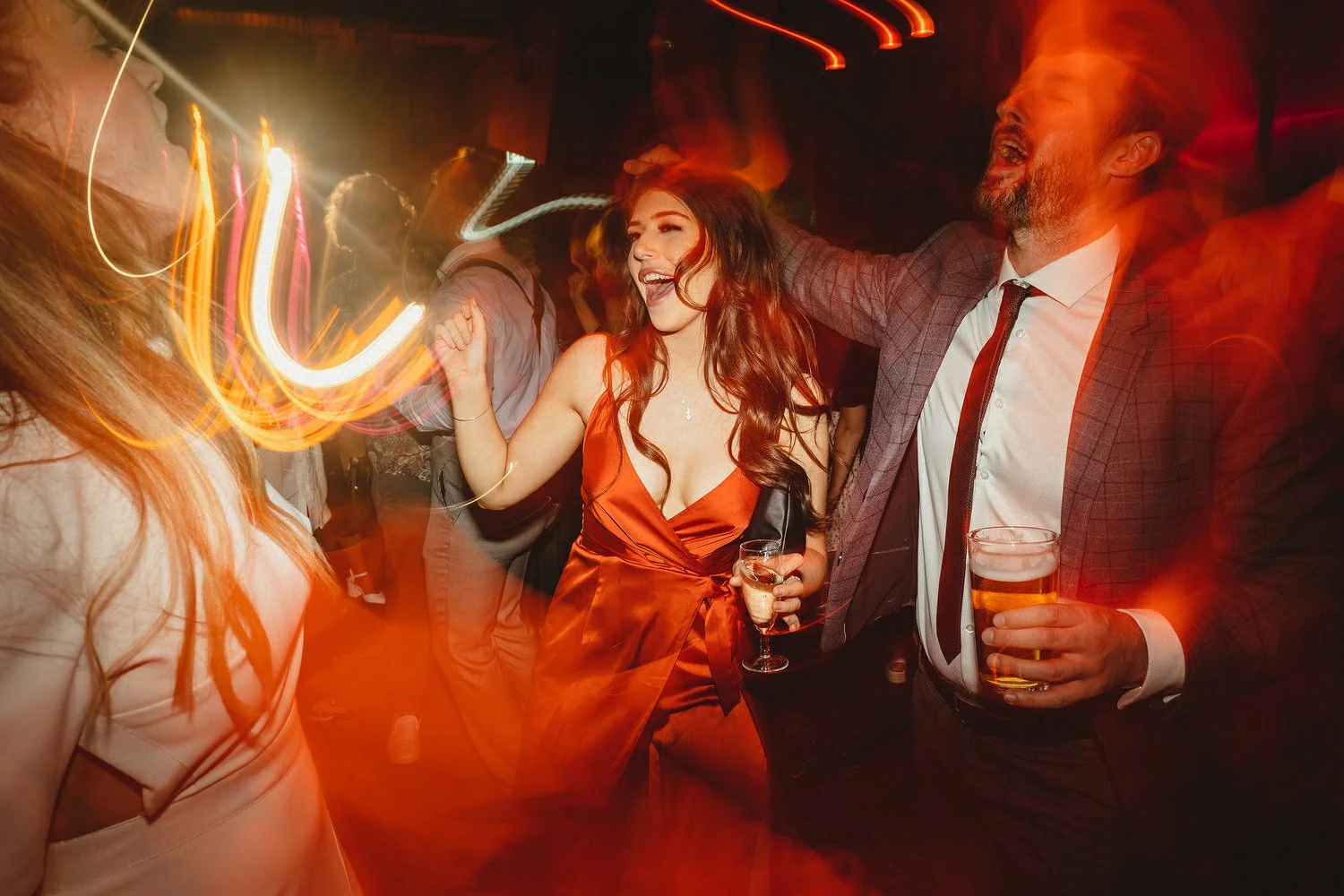  Laura and Alex from Inbetween Days photography got married in Brighton in 2021. They got ready in the Grand Hotel Brighton with a same-sex wedding ceremony in Brighton Town Hall.  A dinner with close friends in Med Brighton was followed by a LOT of 