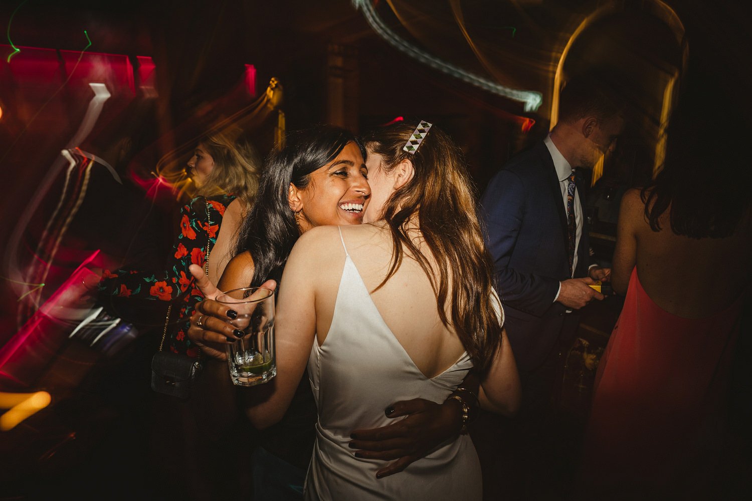  Laura and Alex from Inbetween Days photography got married in Brighton in 2021. They got ready in the Grand Hotel Brighton with a same-sex wedding ceremony in Brighton Town Hall.  A dinner with close friends in Med Brighton was followed by a LOT of 