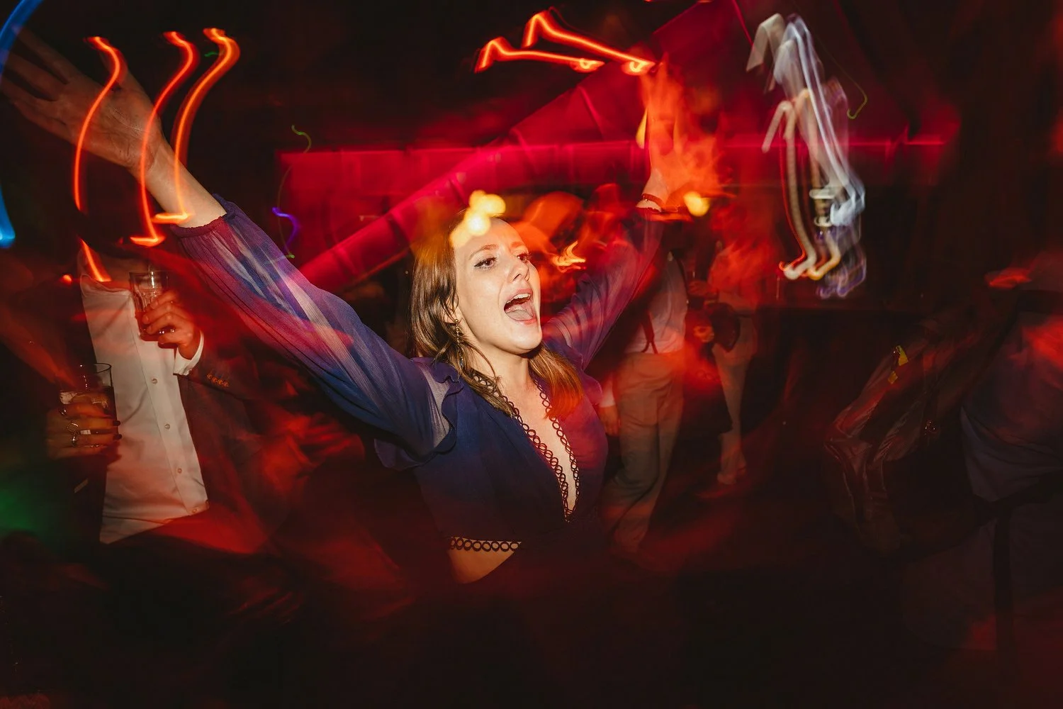  Laura and Alex from Inbetween Days photography got married in Brighton in 2021. They got ready in the Grand Hotel Brighton with a same-sex wedding ceremony in Brighton Town Hall.  A dinner with close friends in Med Brighton was followed by a LOT of 