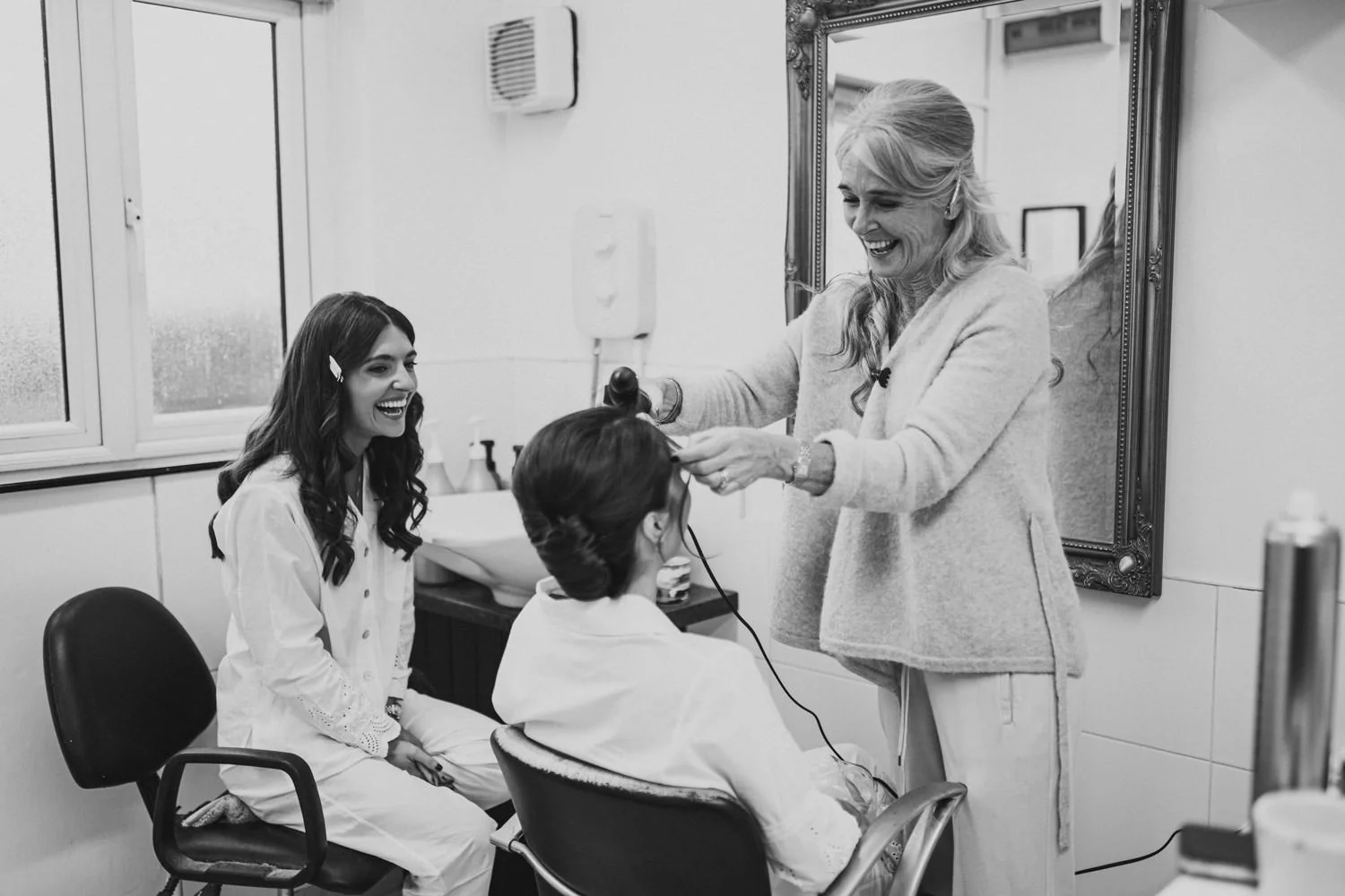  Beth Bradley and Colm Hicks wedding in the Sacred Heart Church in Omagh with wedding reception in Castle Leslie Estate in Glaslough, Monaghan.  Entertainment by Jazz Gazette and The Rare Aul Stuff 