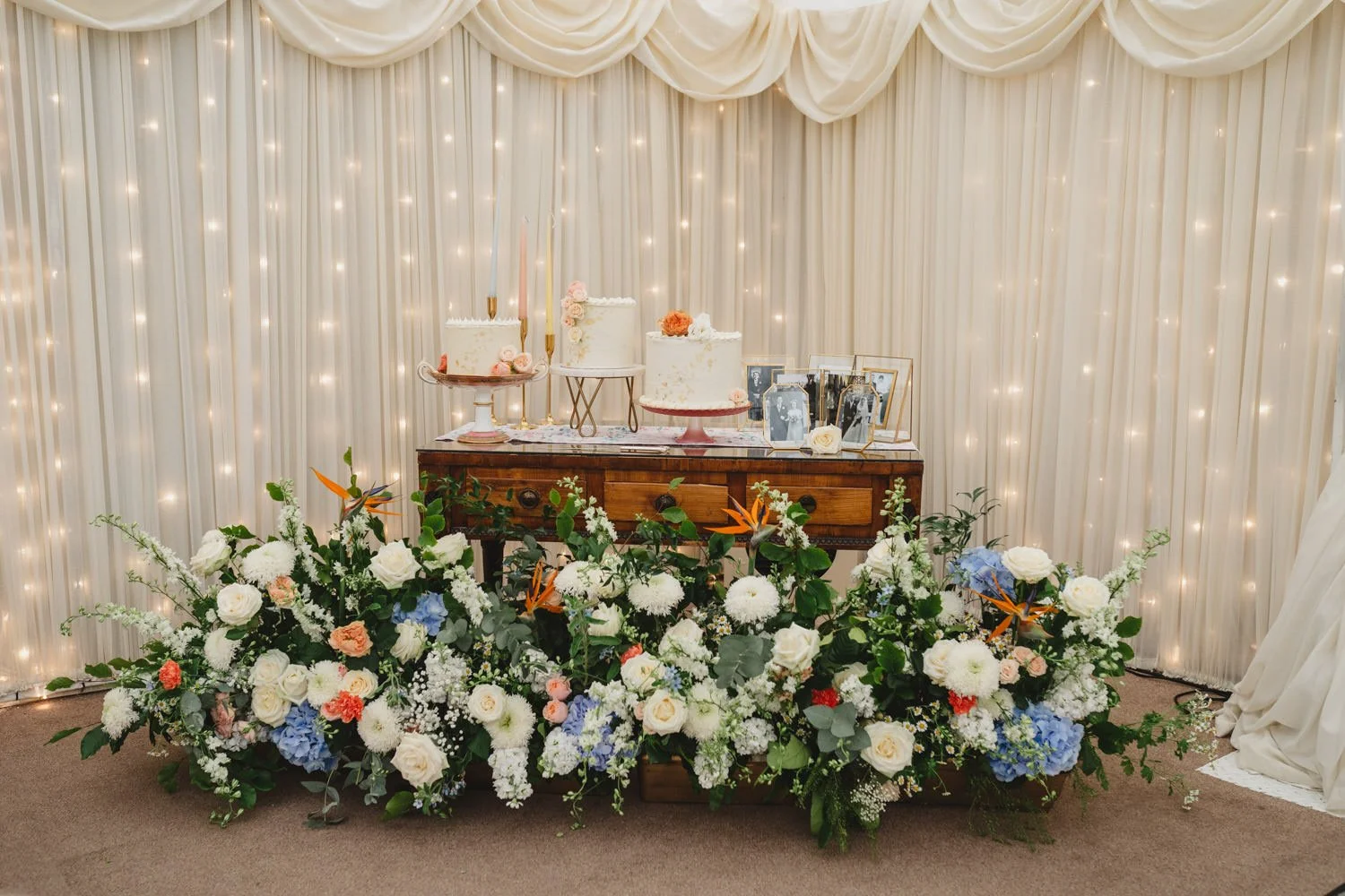  Beth Bradley and Colm Hicks wedding in the Sacred Heart Church in Omagh with wedding reception in Castle Leslie Estate in Glaslough, Monaghan.  Entertainment by Jazz Gazette and The Rare Aul Stuff 