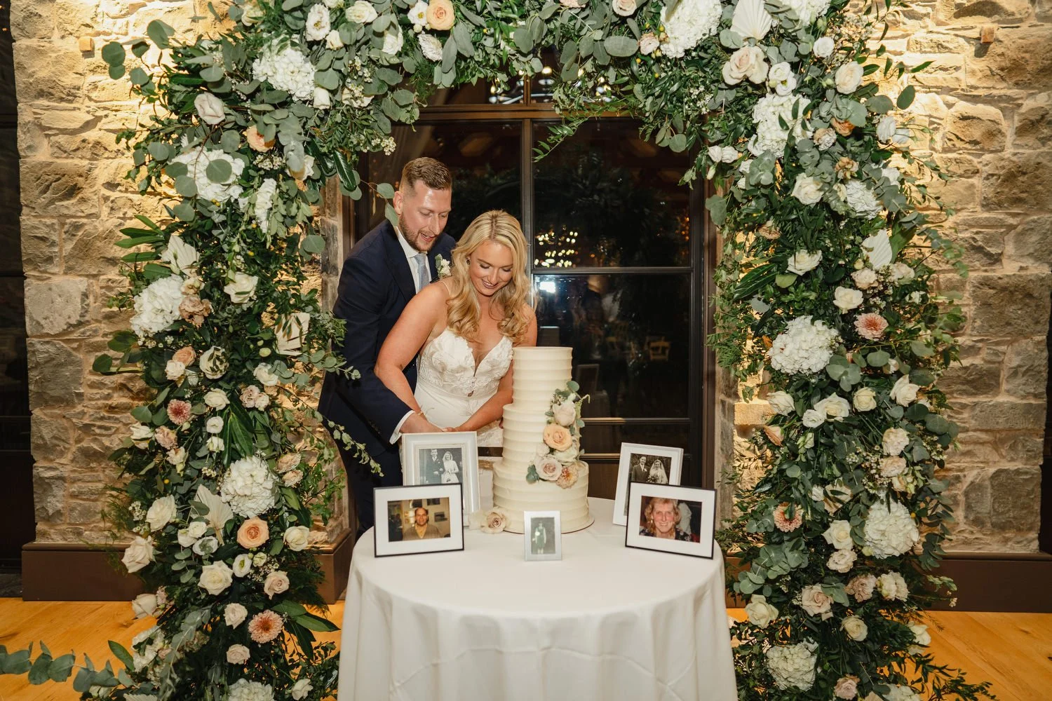  Carriage Rooms at Montalto wedding photos 
